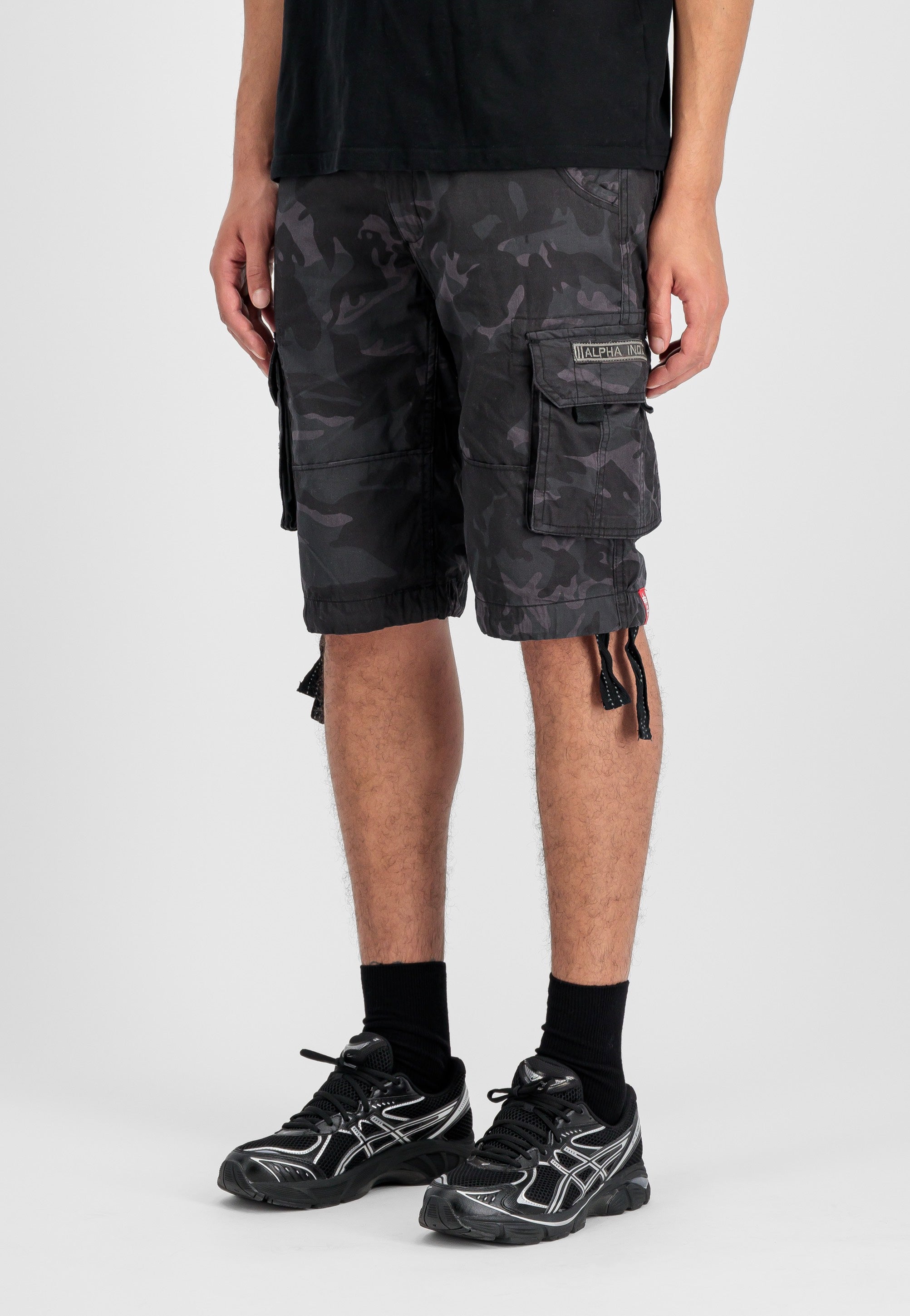 Alpha Industries Jet Short Black Camo - Shorts | Impericon