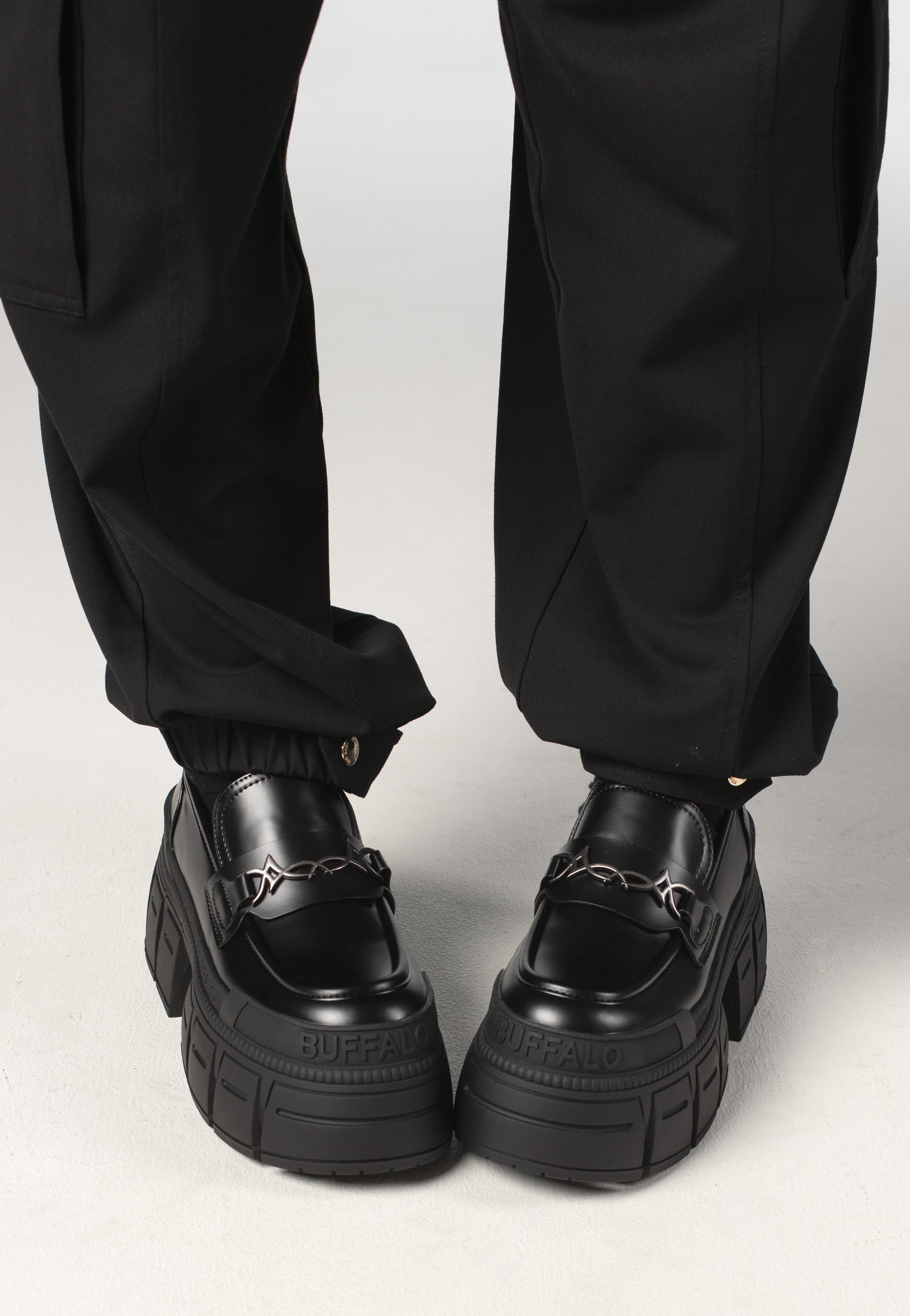 Buffalo - Gospher Loafer Tribal Vegan Box Black - Girl Shoes  display picture 2