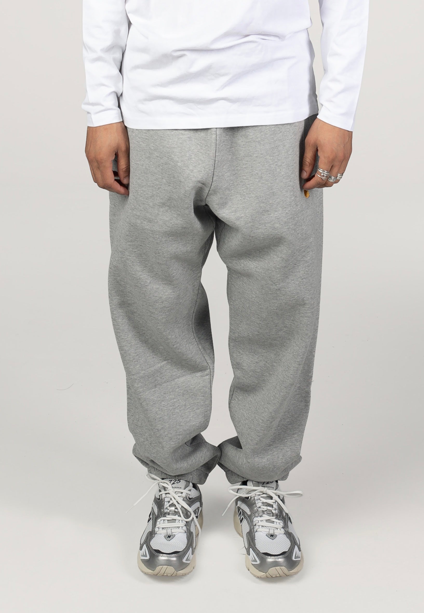 Carhartt WIP Chase Loose Grey Heather - Sweat Pants | Impericon