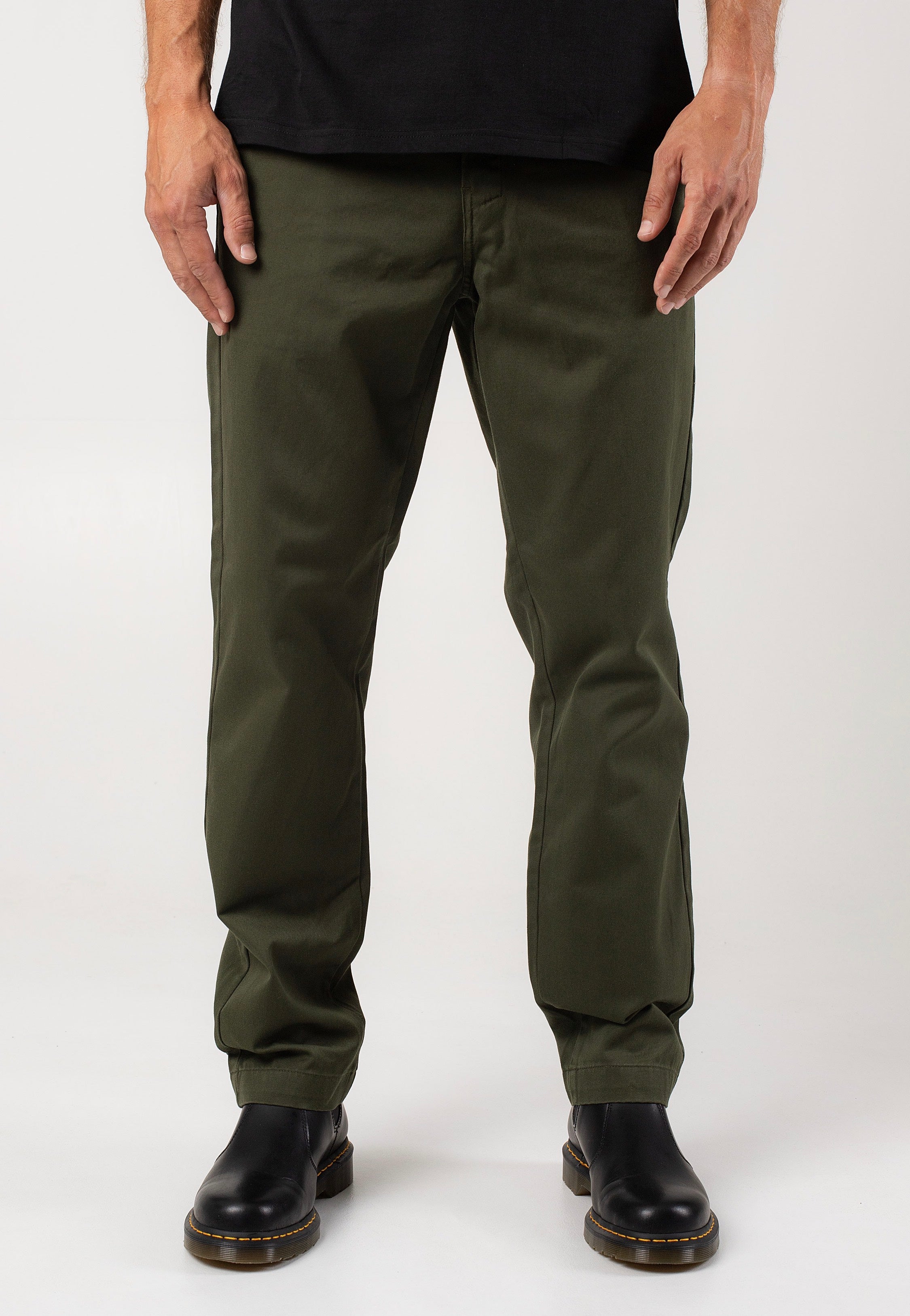 Carhartt WIP - Master Rinsed Office Green - Pants | Impericon