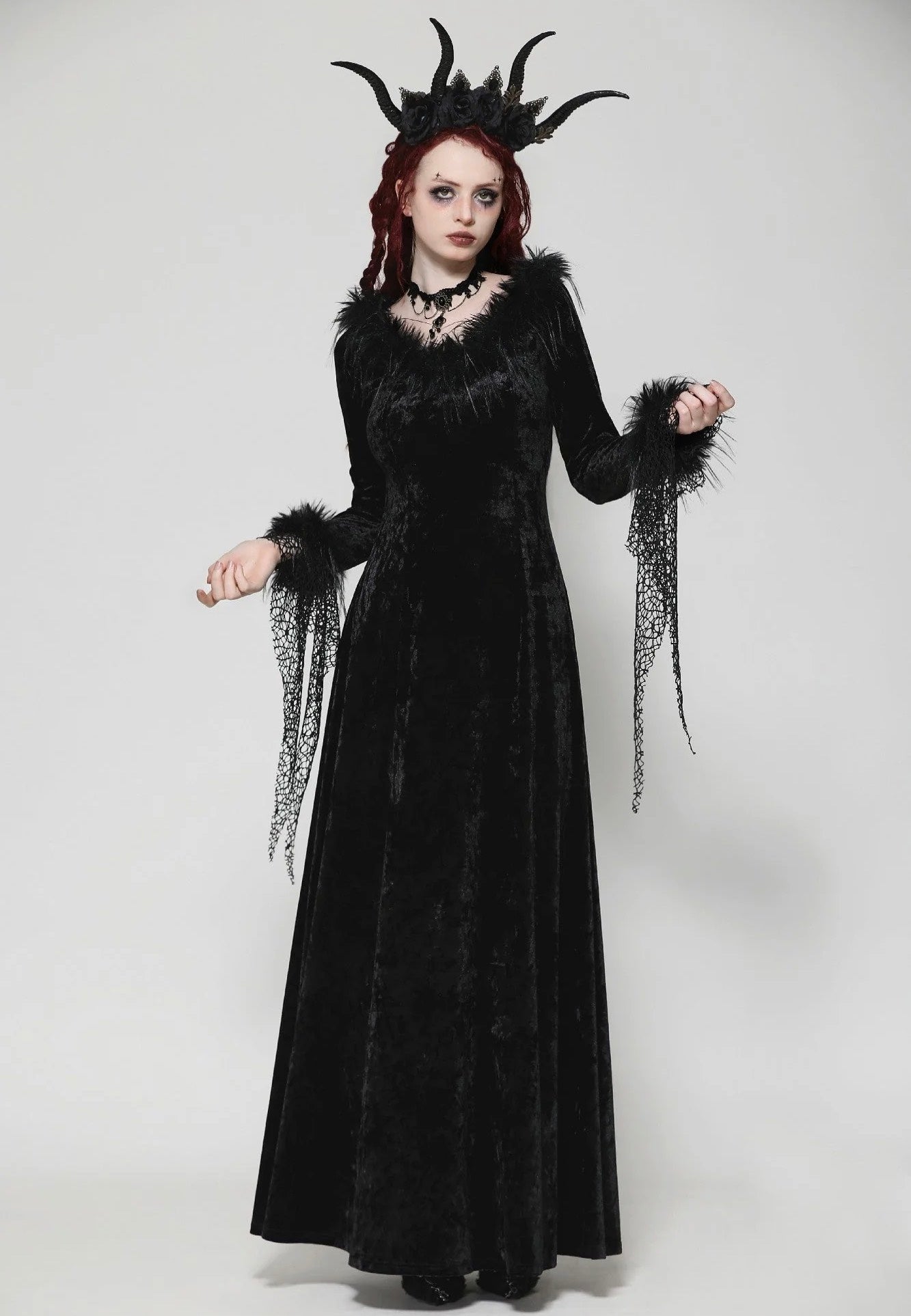 Dark in Love - Gothic Dark Velvet V-Neck Long Slim - Dress - Black - L/XL - 95% POLYESTER, 5% Elastane