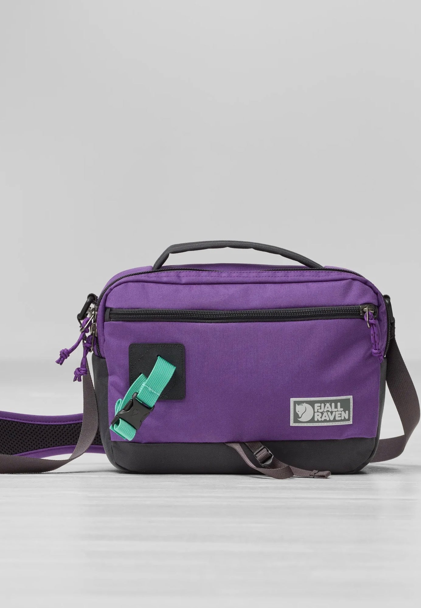 Fjällräven - Vardag 6 Violette/Coal Black - Shoulder Bag | Impericon
