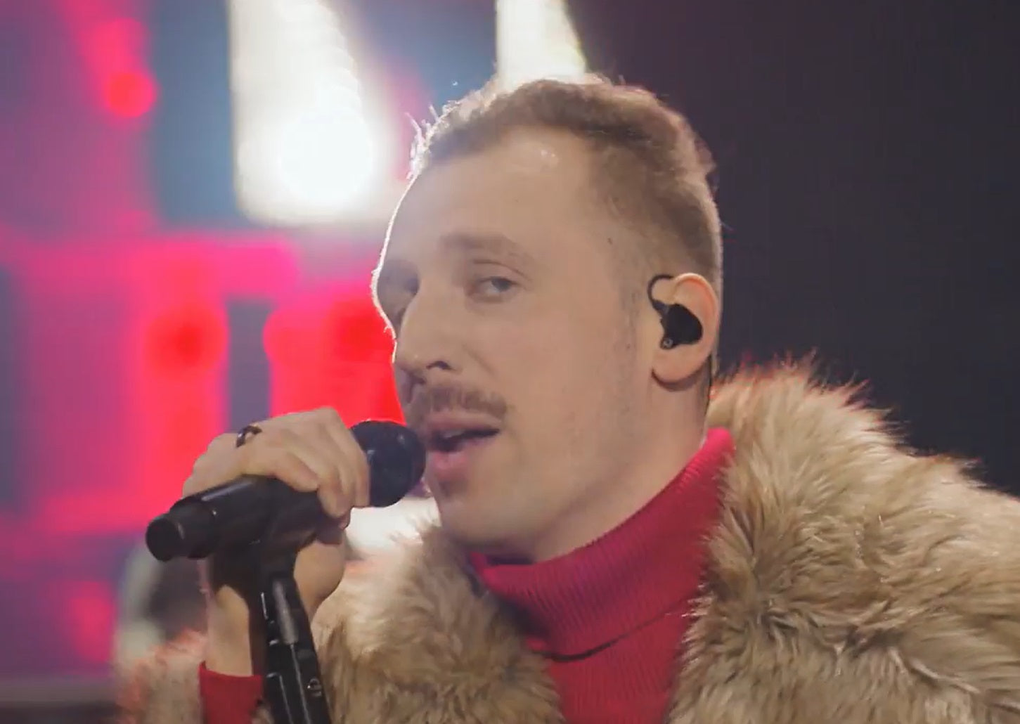 Late Night Berlin: Alligatoah Was Live On The Show With Kreator, Halloween, The Hirsch Effekt And Hämatom!