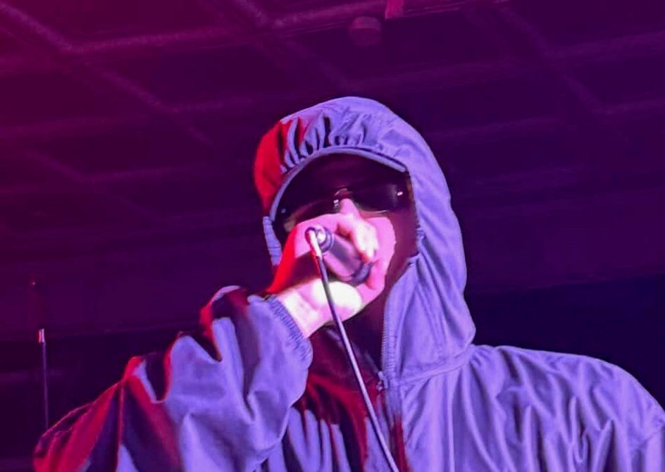 Cross Of Disbelief Live Photo