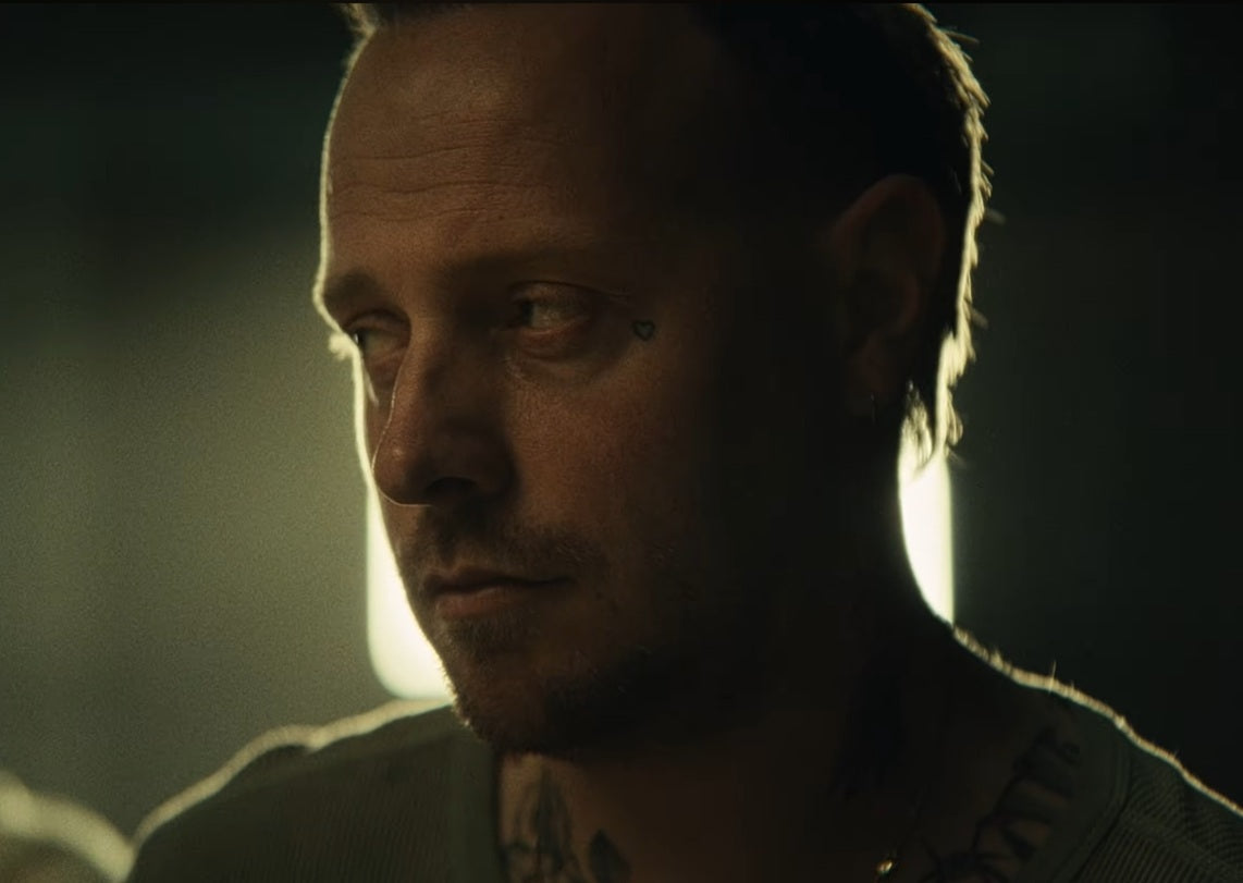 Architects MV Clip Broken Mirror