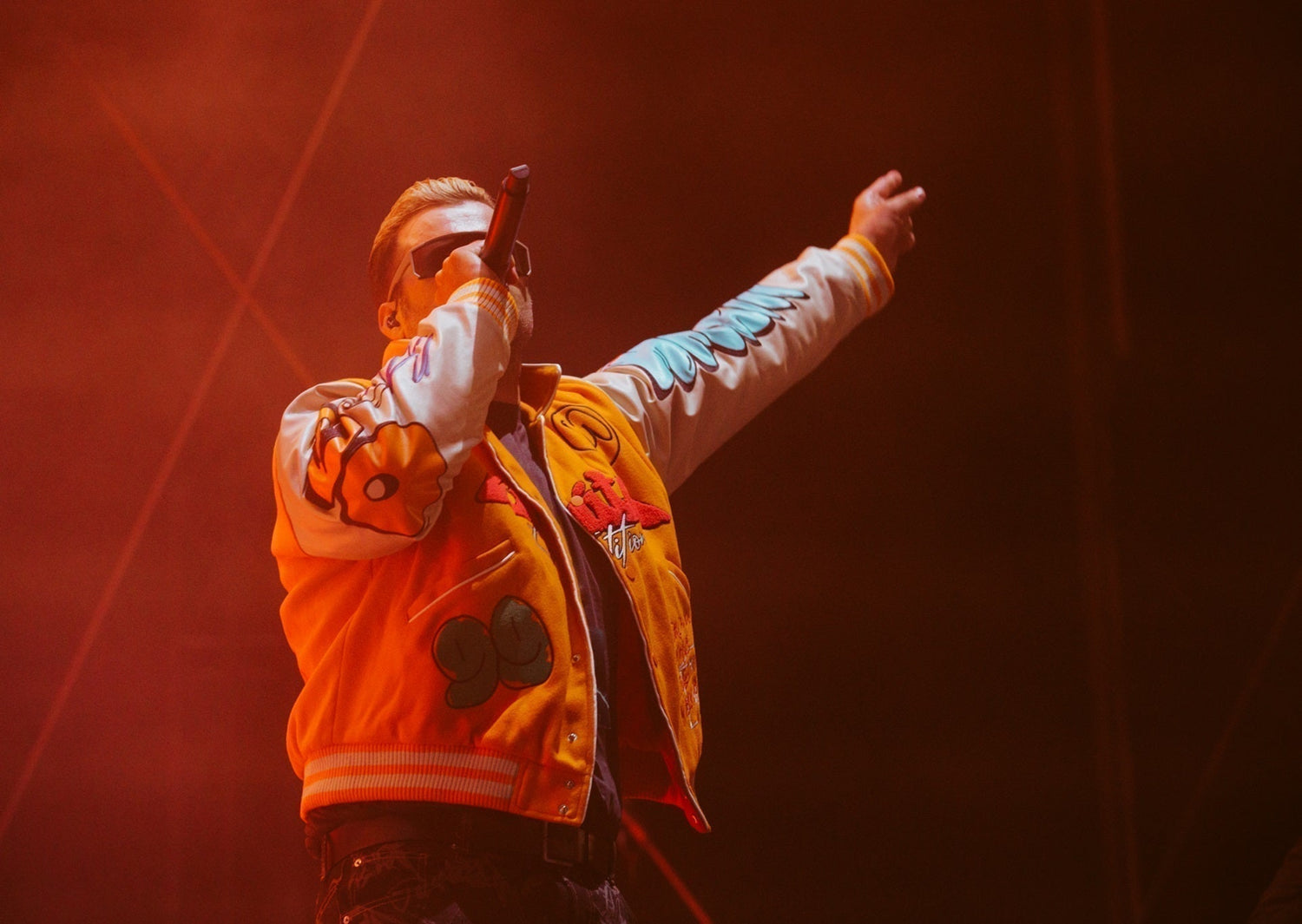 Electric Bassboy Live Photo