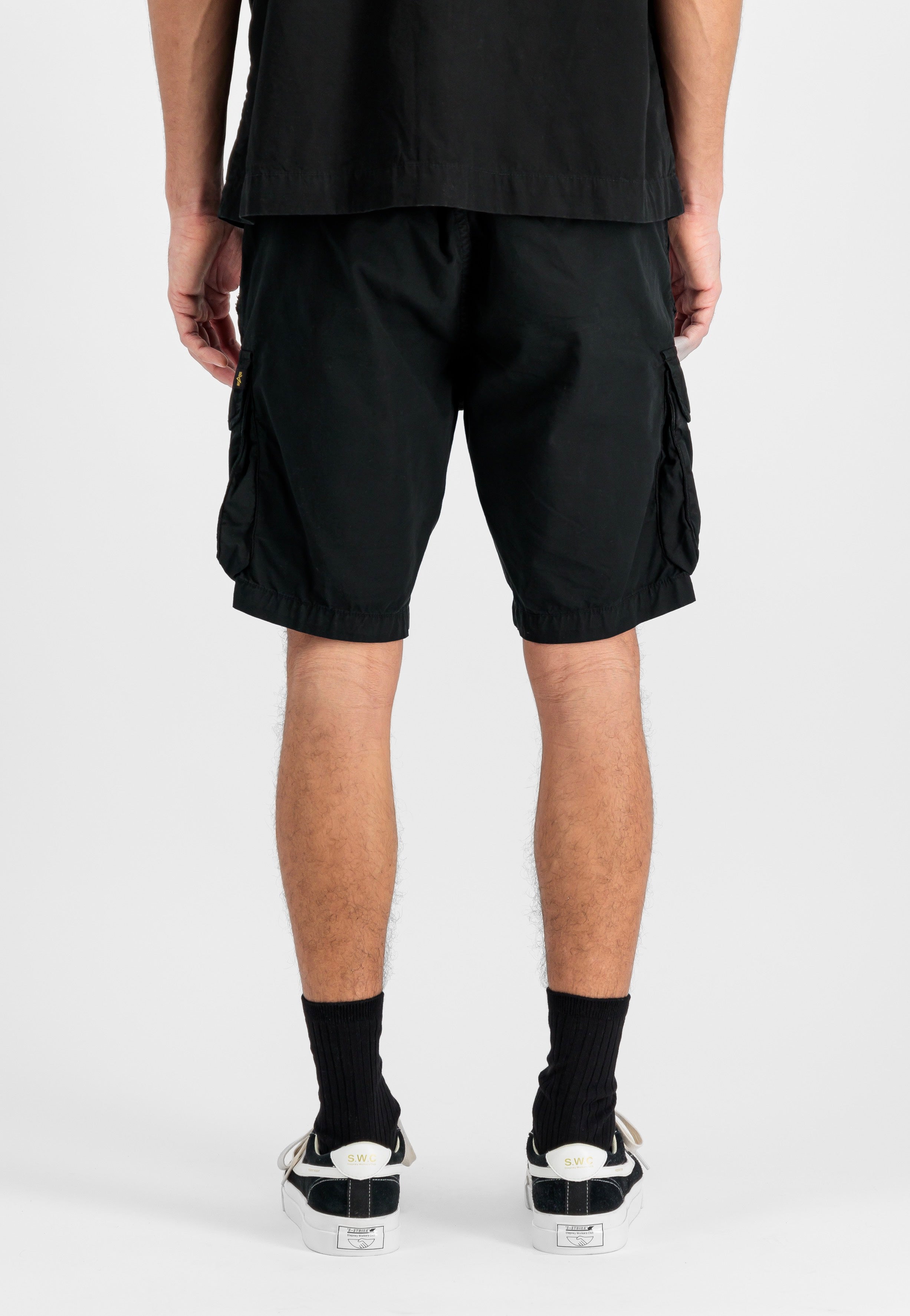 Alpha Industries - Aloha Safari Black - Shorts | Men-Image