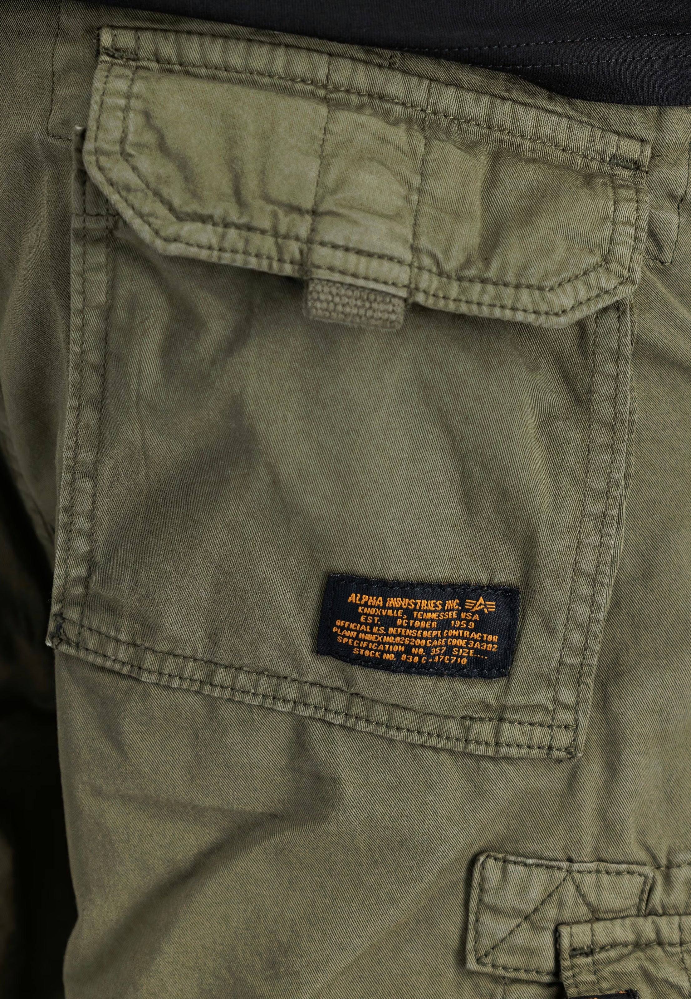 Alpha Industries - Jet Short Dark Olive - Shorts | Men-Image