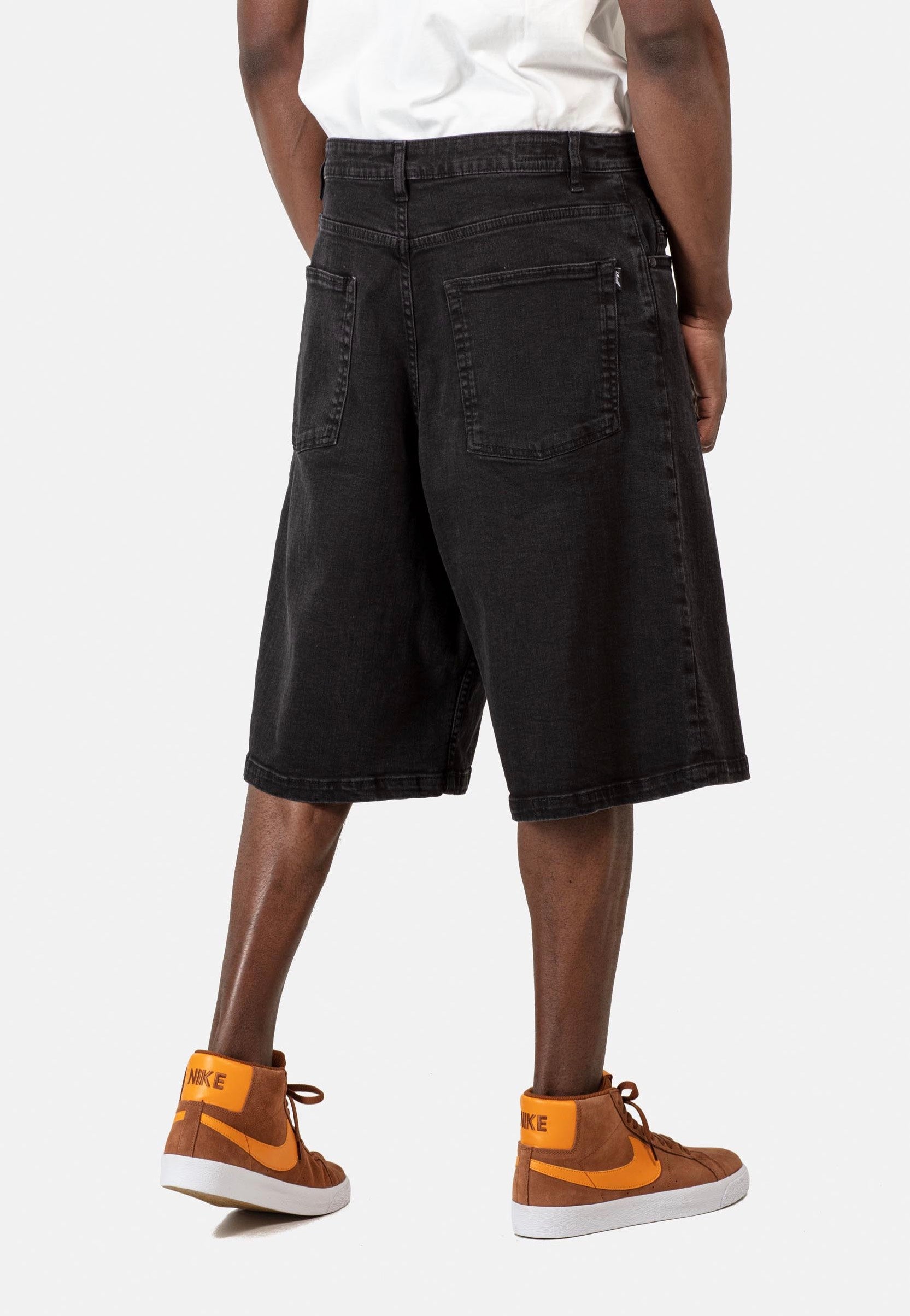 REELL - Belmont Black Wash - Shorts | Men-Image