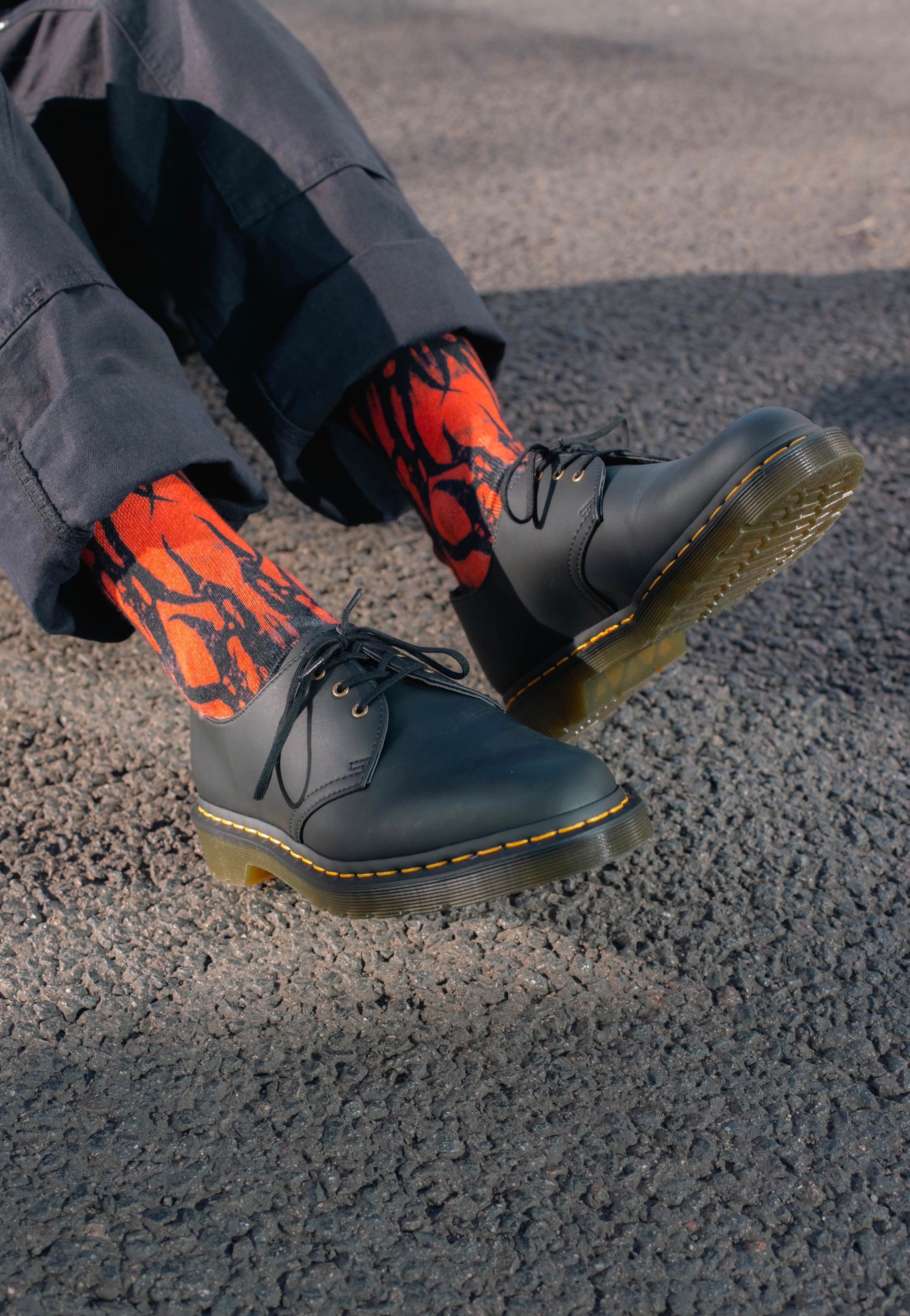 Dr. Martens - Vegan 1461 Black Felix Rub Off - Shoes | Neutral-Image