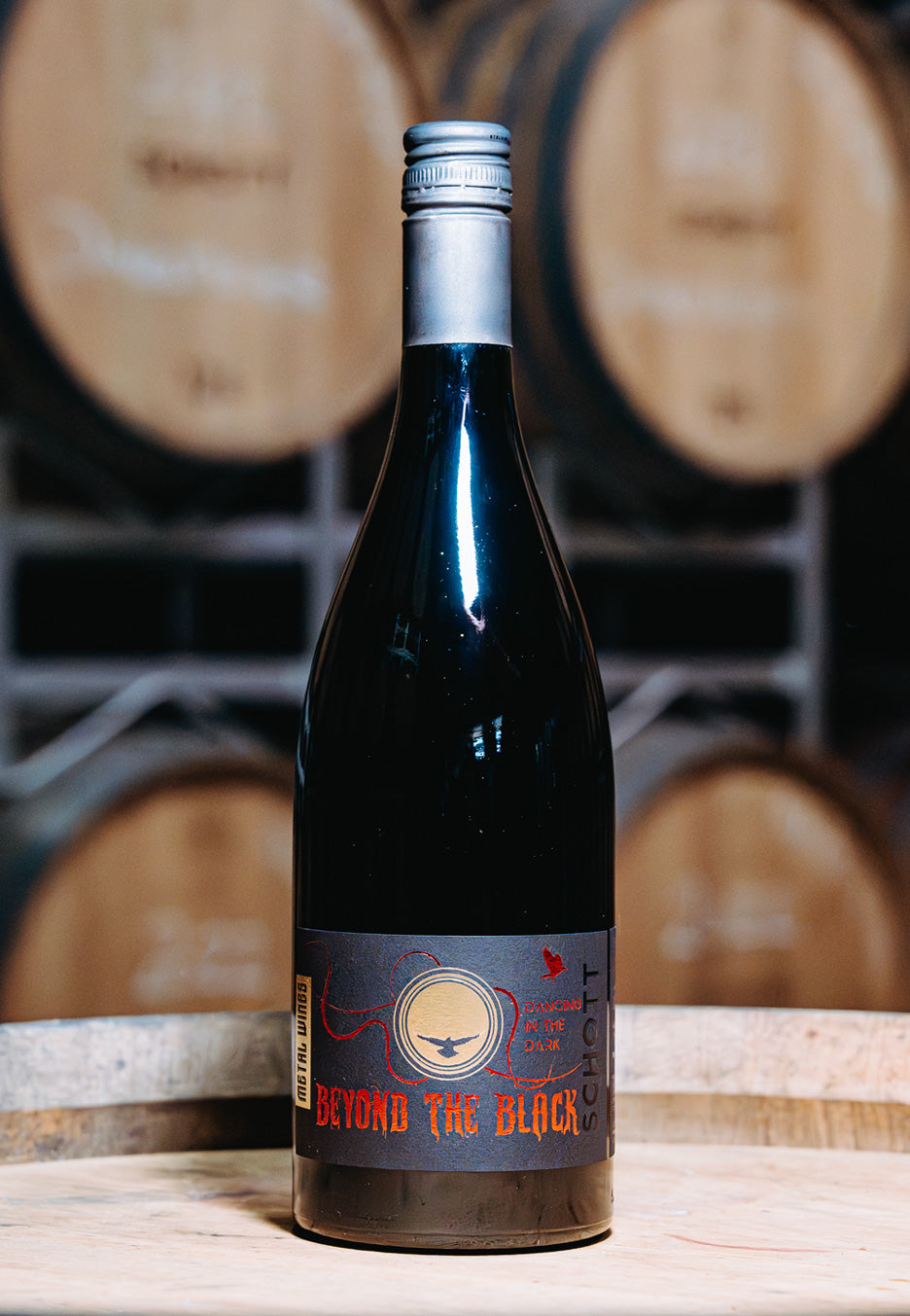 Beyond The Black - Dancing In The Dark - Wine | Neutral-Image