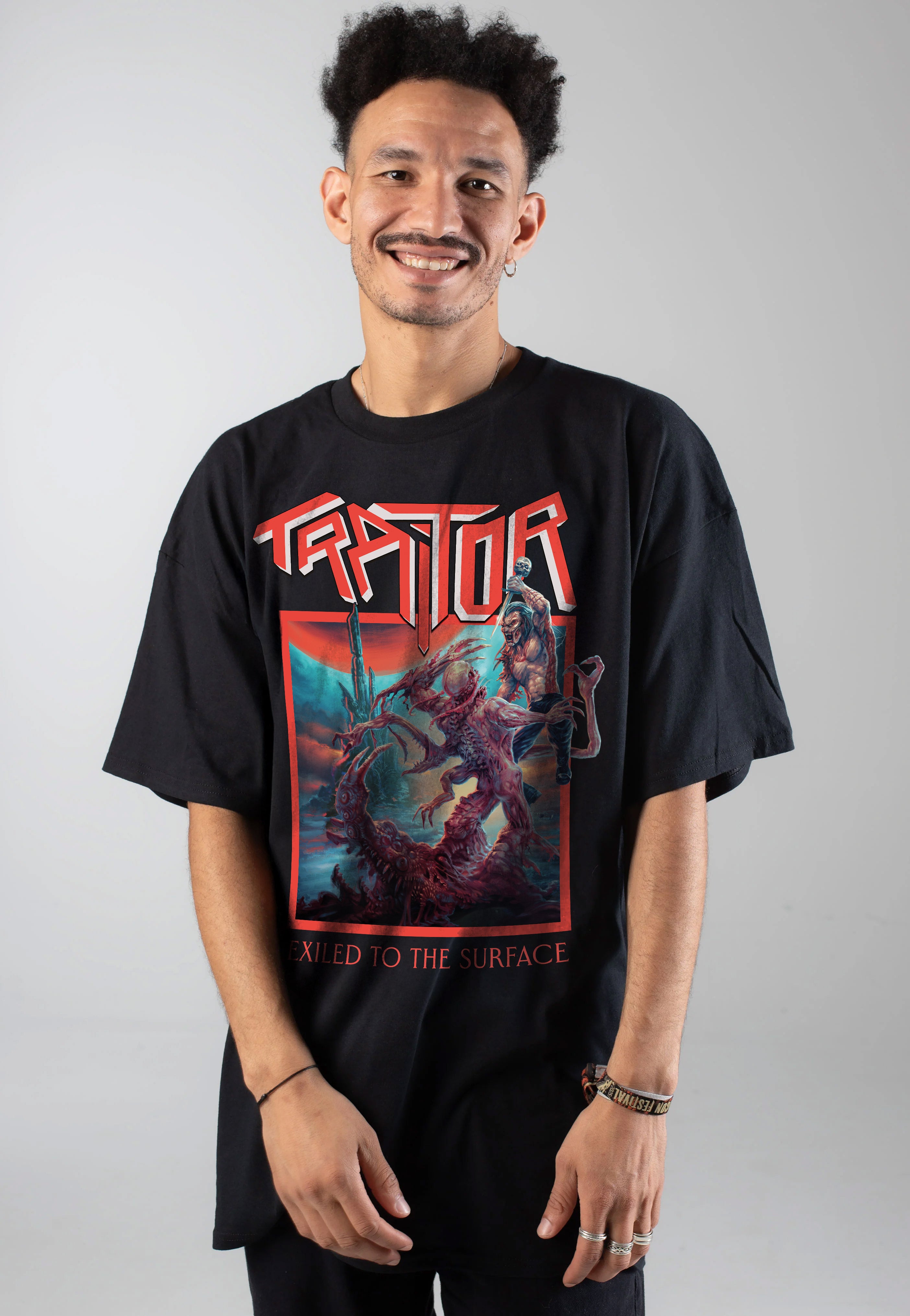 Traitor - Exiled To The Surface - T-Shirt | Men-Image