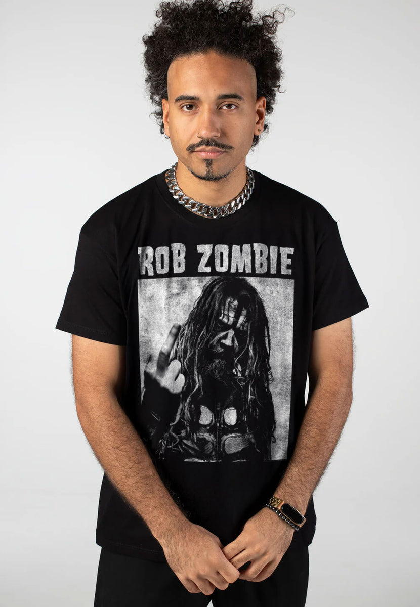 20251006_robzombie_middlefinge