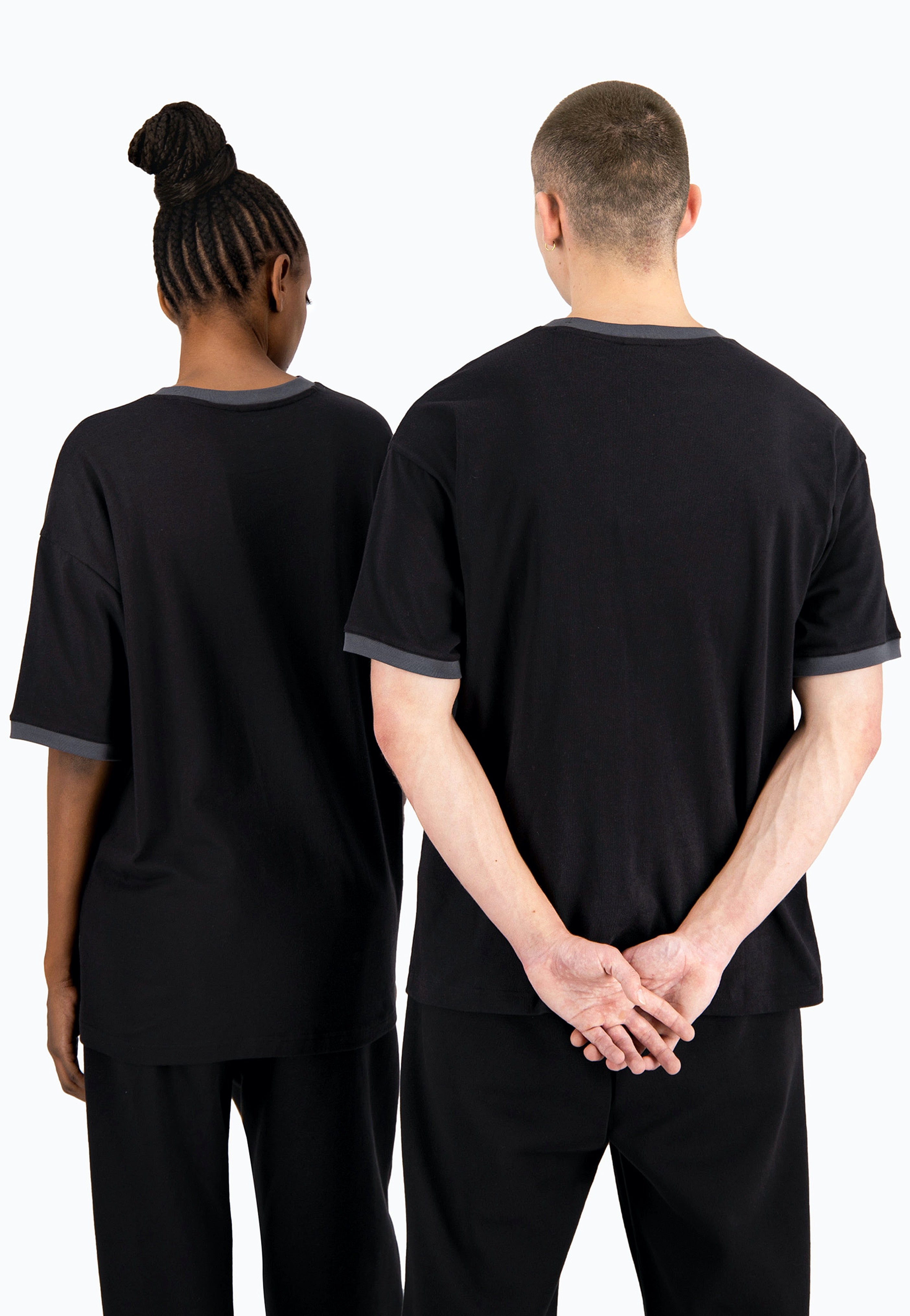 Champion x Stranger Things - Crewneck NBK/DAG - T-Shirt | Men-Image