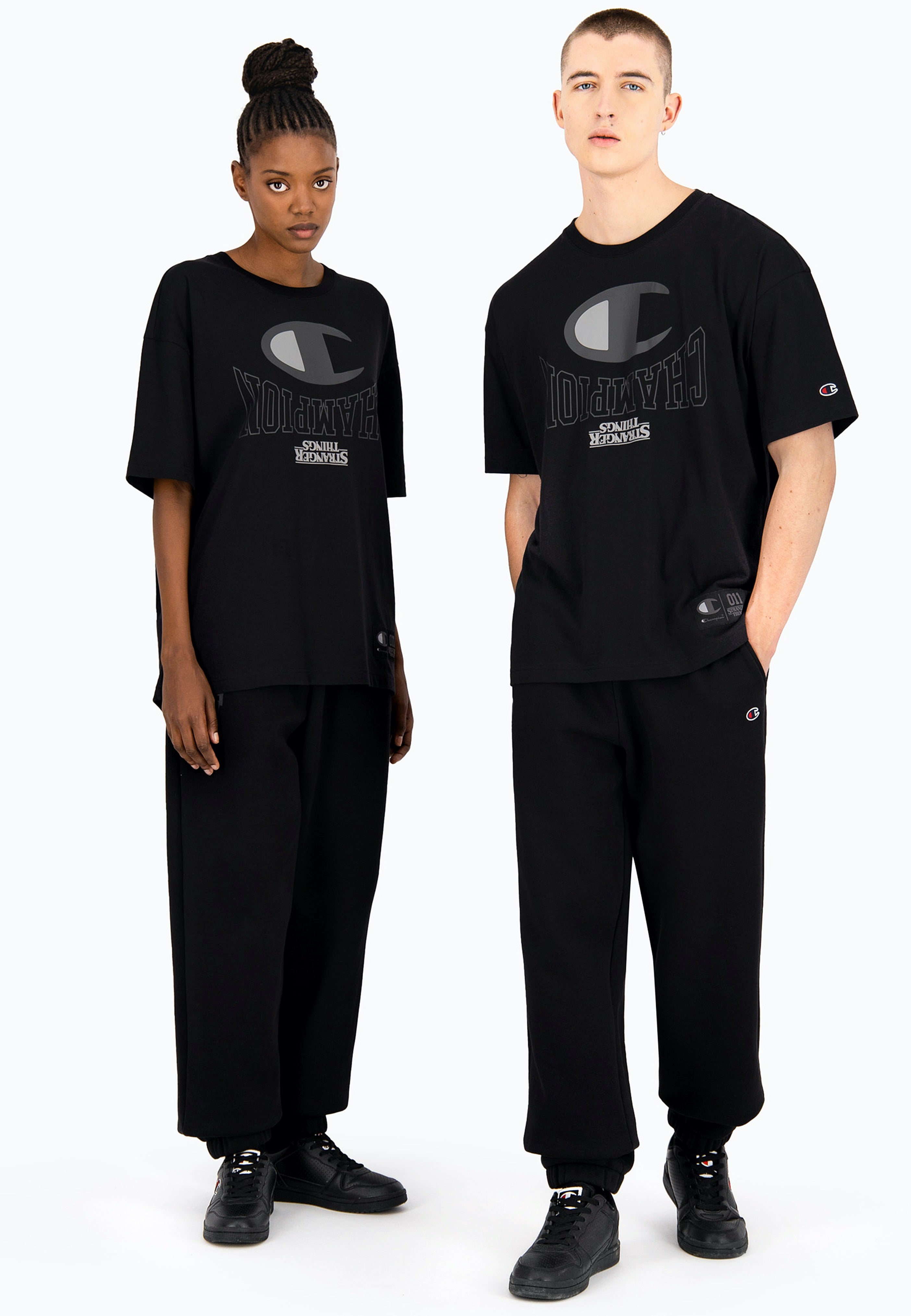 Champion x Stranger Things - Crewneck NBK - T-Shirt | Men-Image