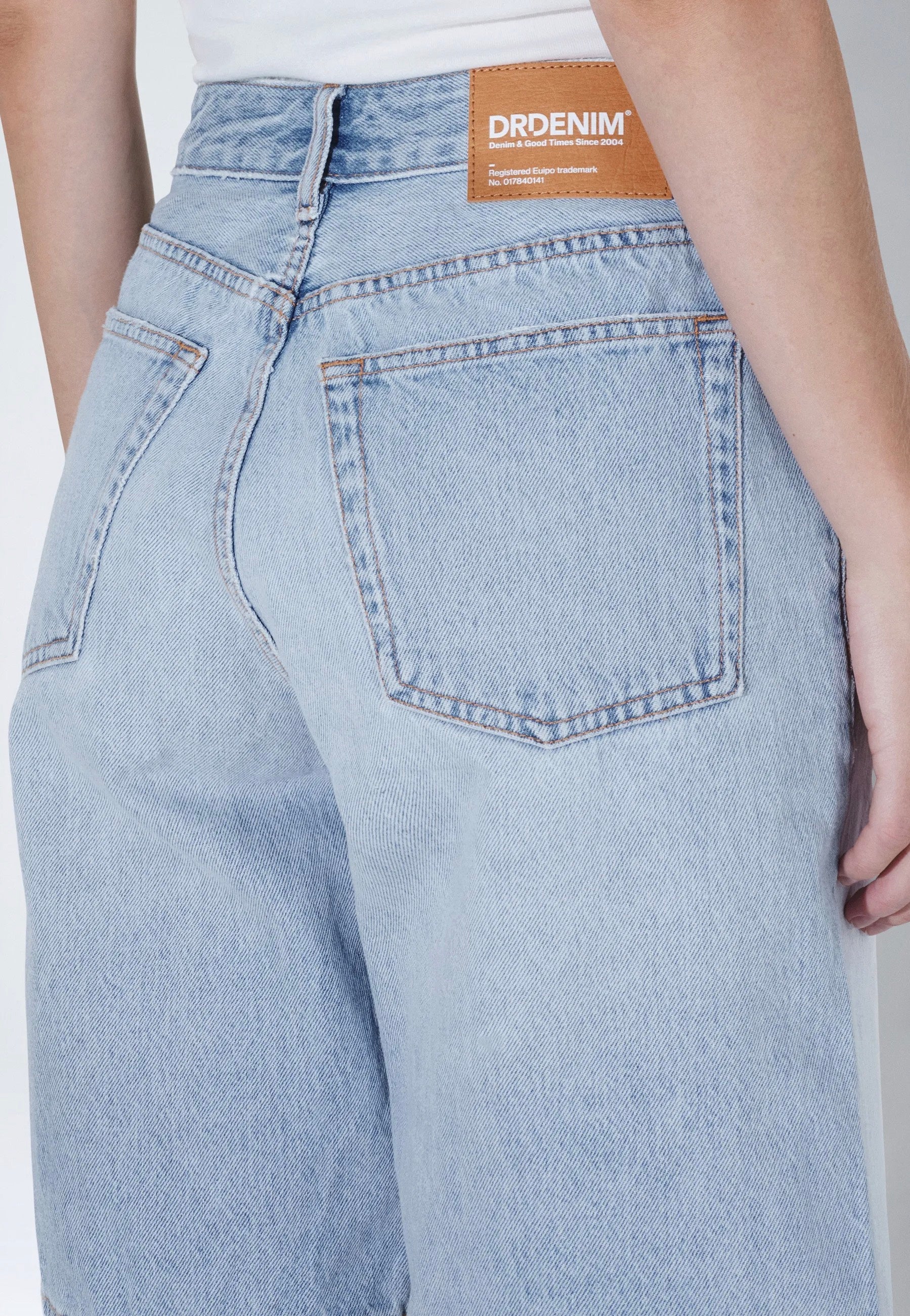 Dr. Denim - Asra Stream Light Fade - Shorts | Women-Image