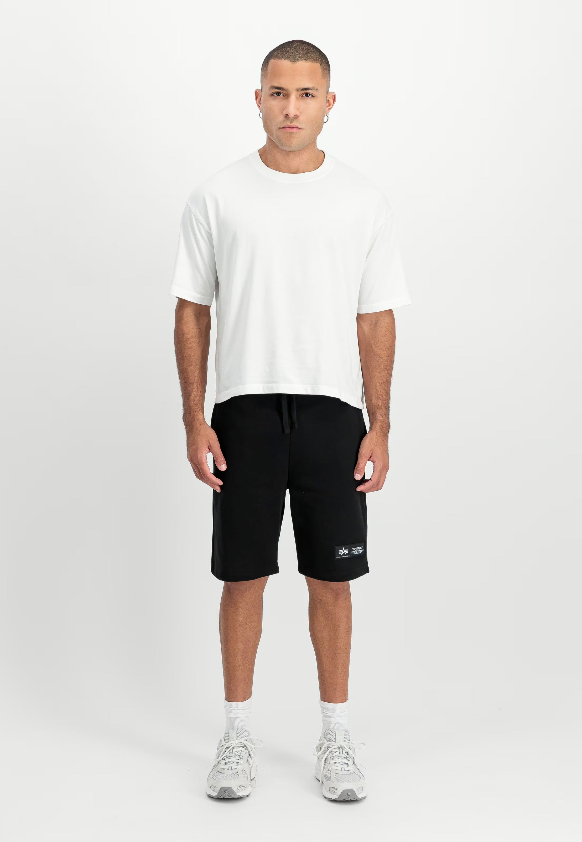 Alpha Industries - Label Jogger Black - Shorts | Men-Image