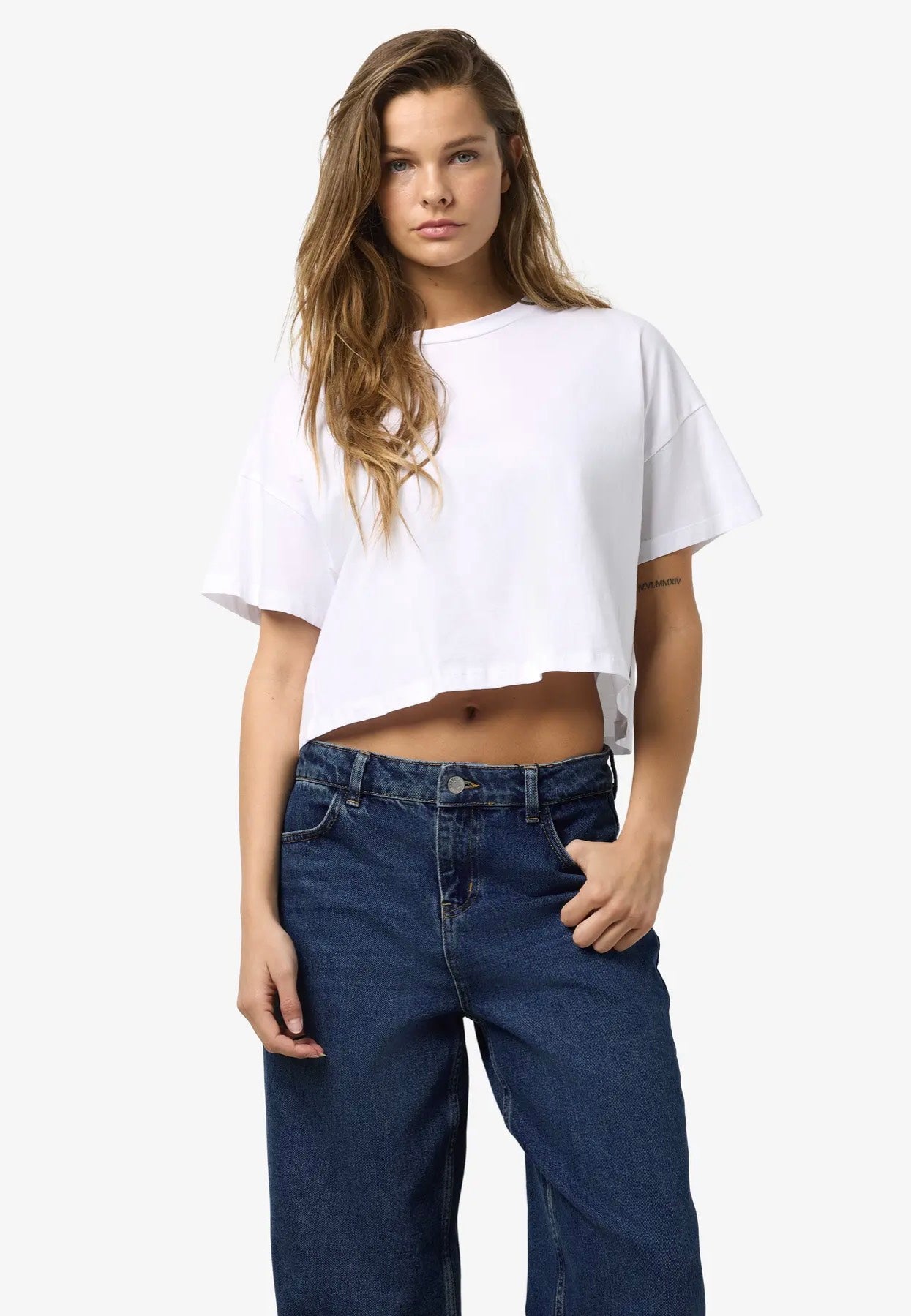 Noisy May - Alena O-Neck Semicrop Bright White - Top | Women-Image