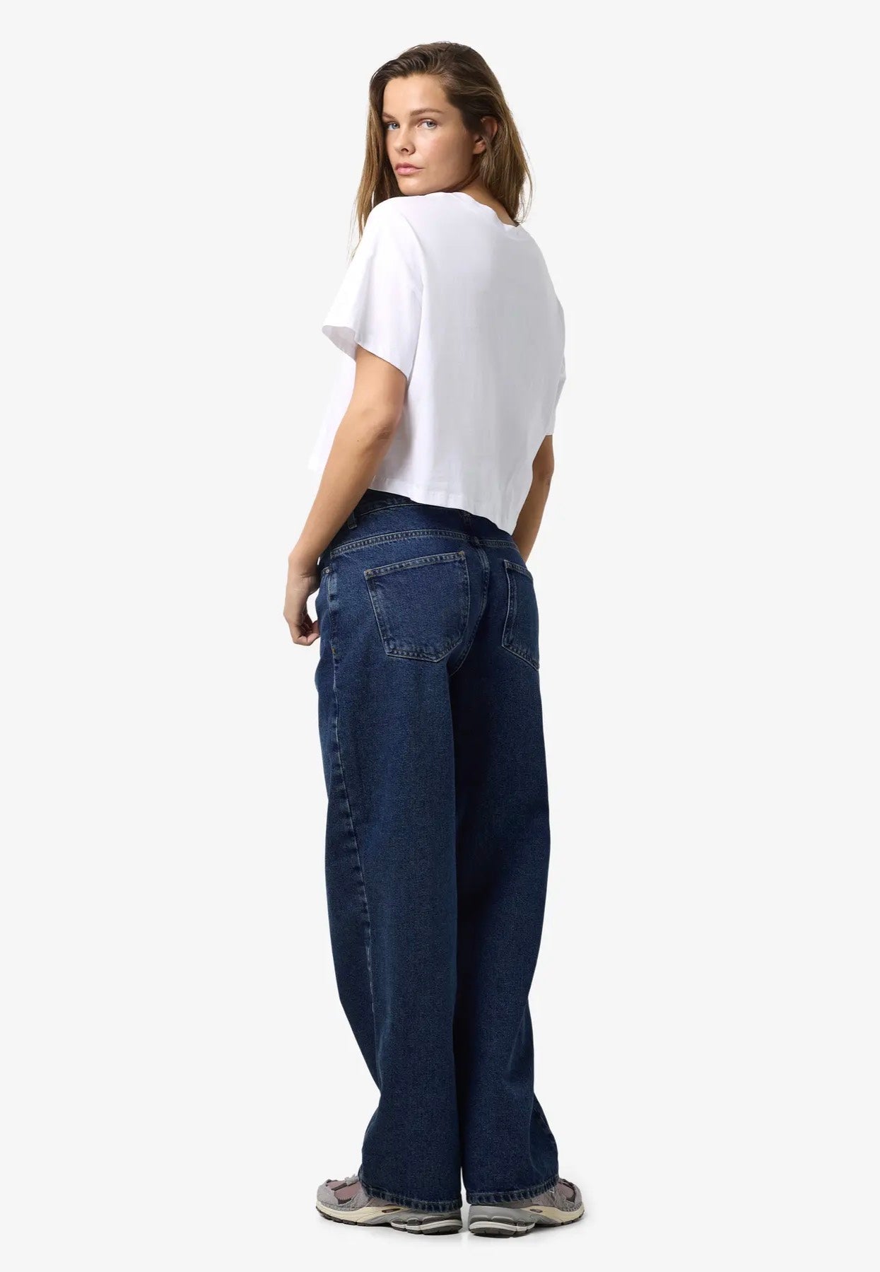 Noisy May - Alena O-Neck Semicrop Bright White - Top | Women-Image