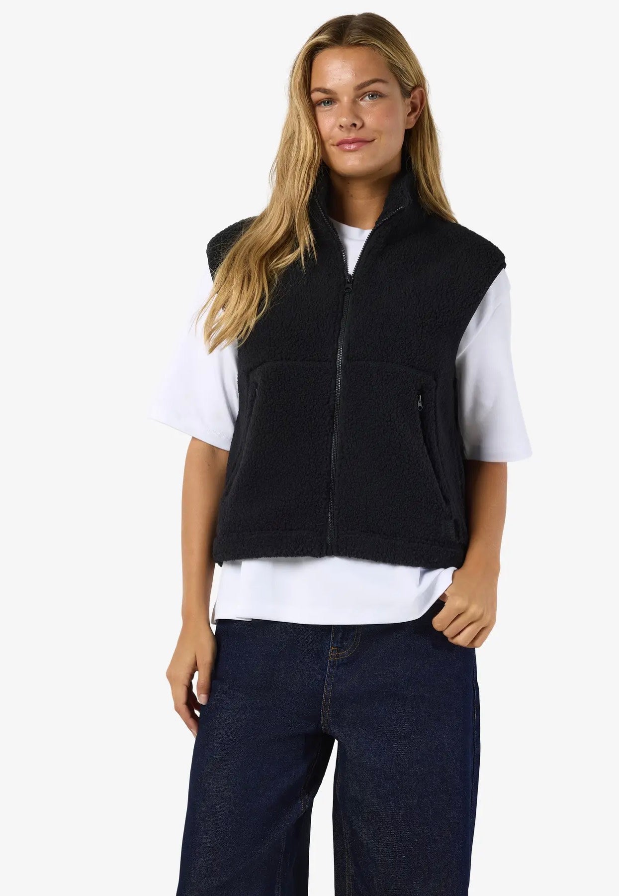 Noisy May Masey Short Teddy Black Weste | Women-Image