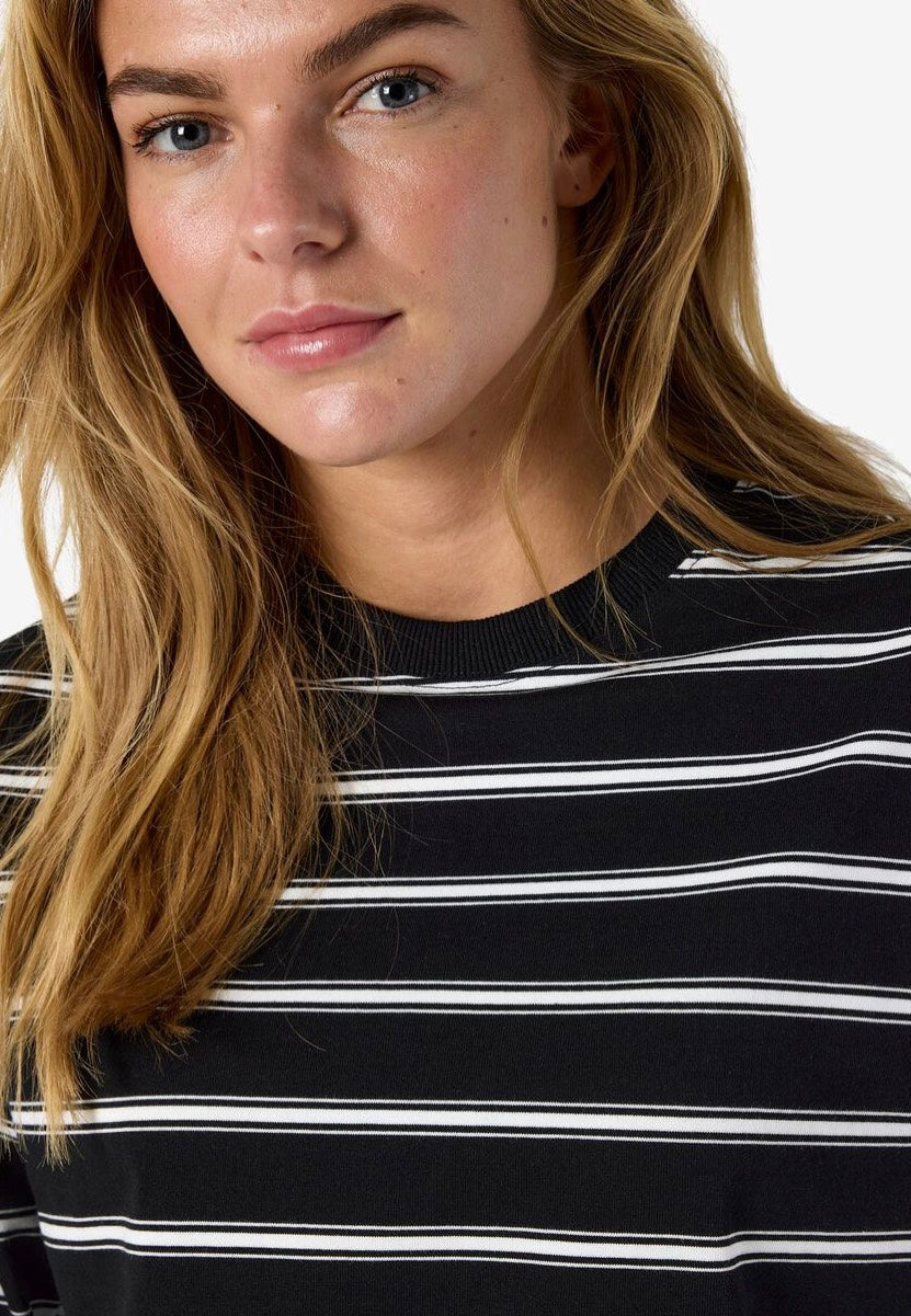 Noisy May - Ember  Stripe Black White - Top | Women-Image
