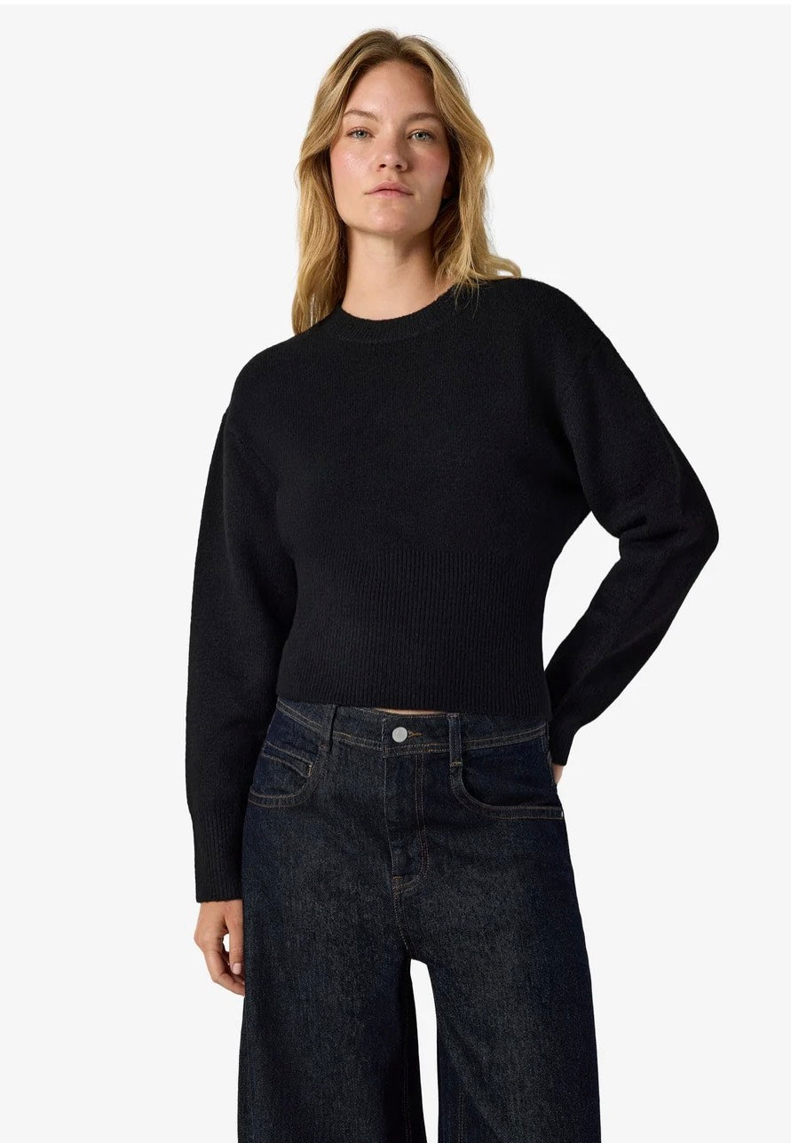 Noisy May Sloan O-Neck Knit Black Pullover | Women-Image
