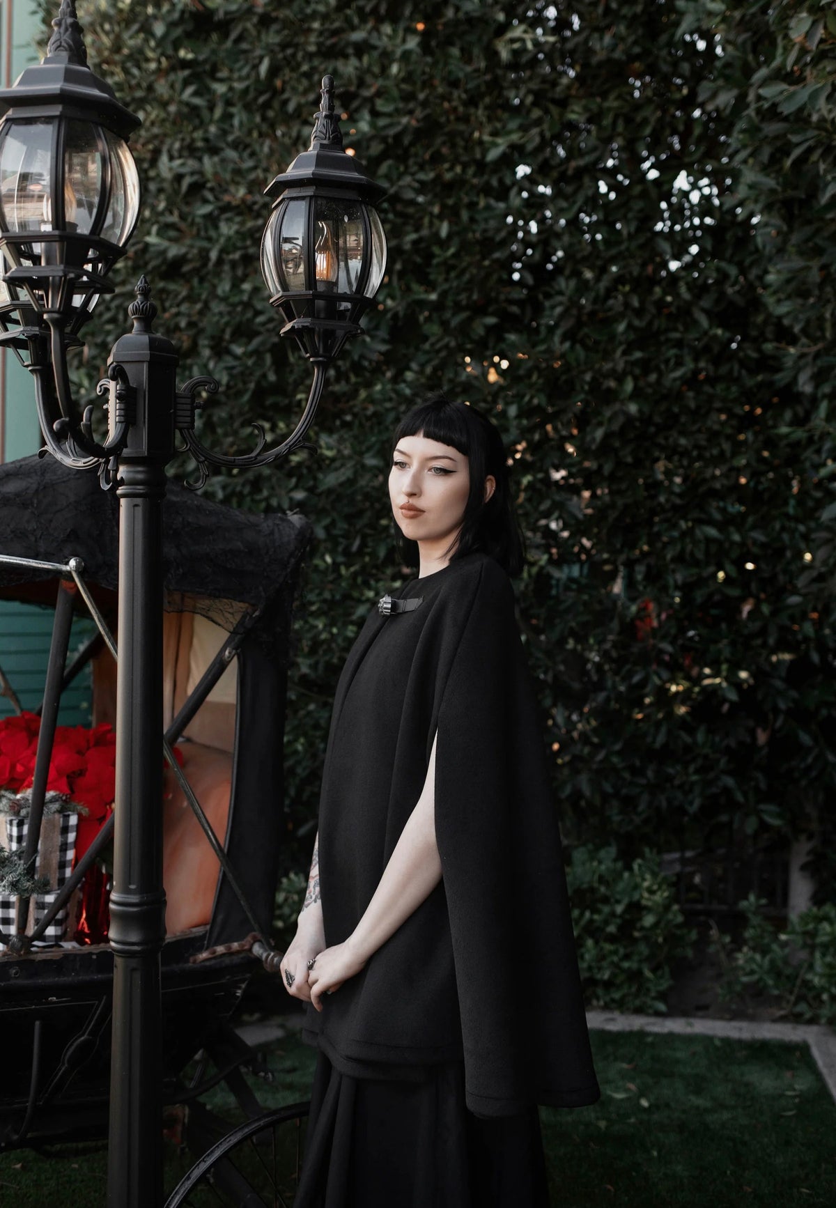 Lively Ghosts Seance Cape Black Jacket | Women-Image