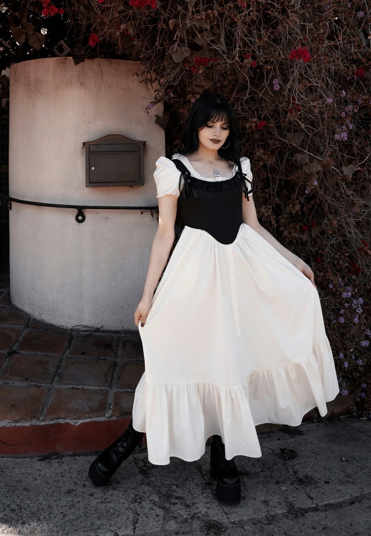 Lively Ghosts Thistlebloom Black Korsett | Women-Image