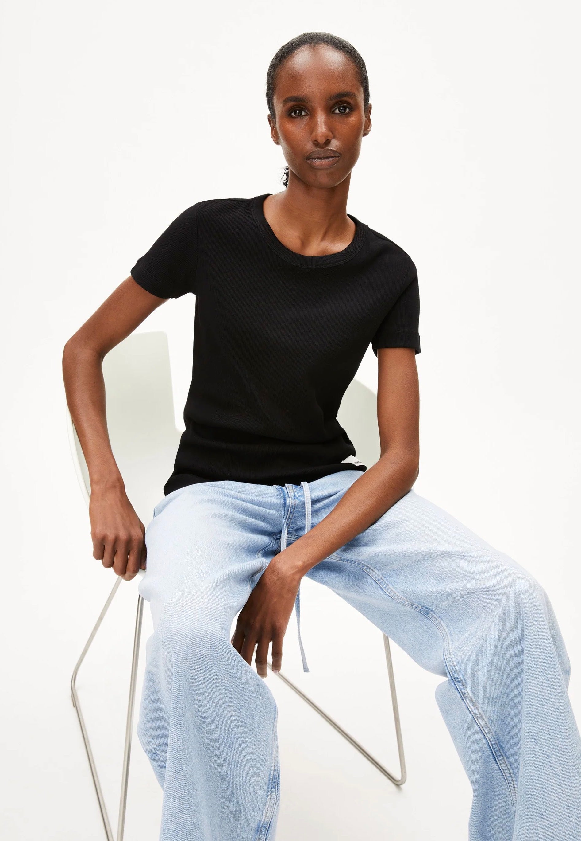 Armedangels - Kardaa Black - T-Shirt | Women-Image