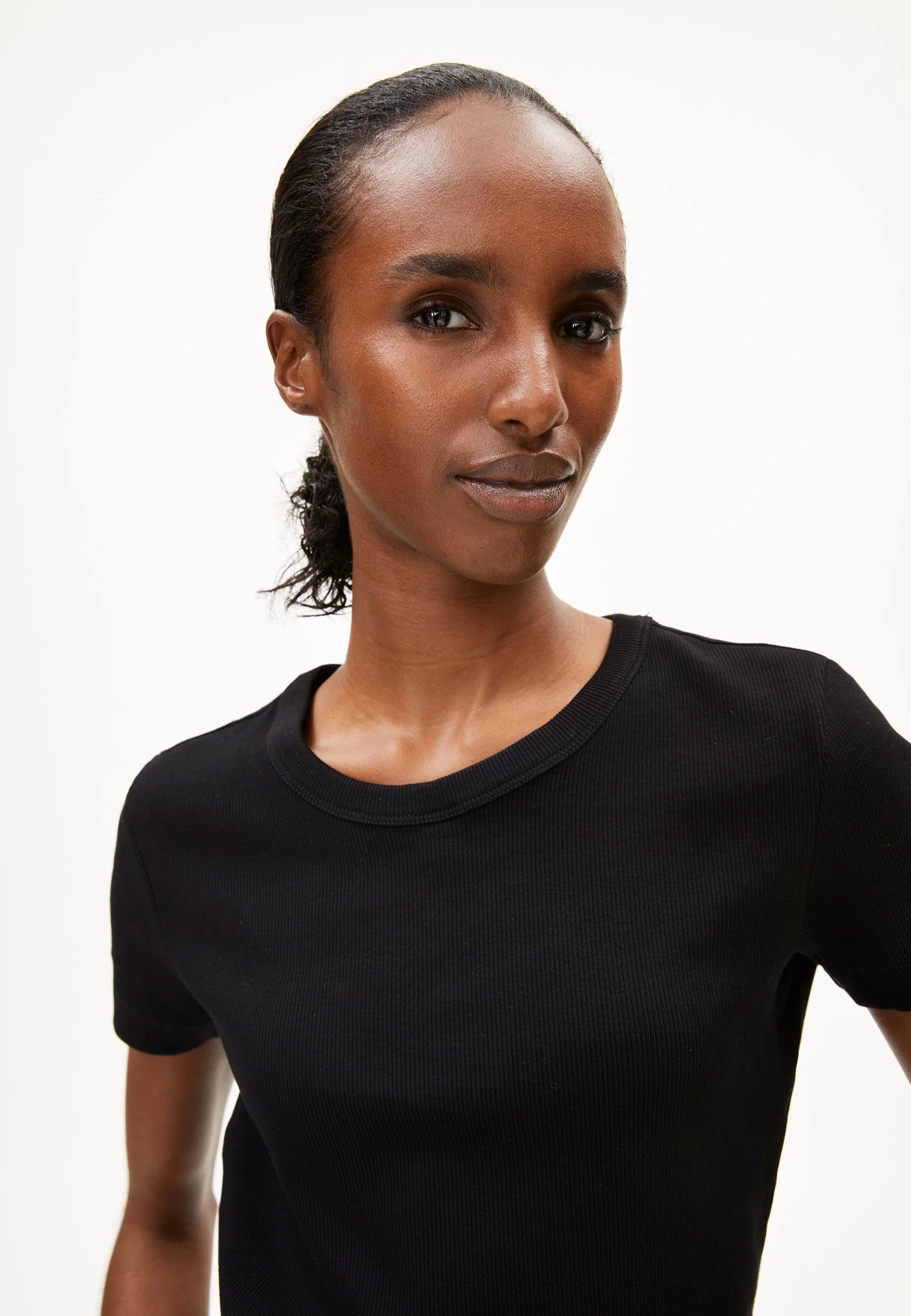 Armedangels - Kardaa Black - T-Shirt | Women-Image