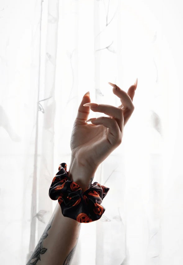 Lively Ghosts - Octoberlings - Scunchie Set | Neutral-Image