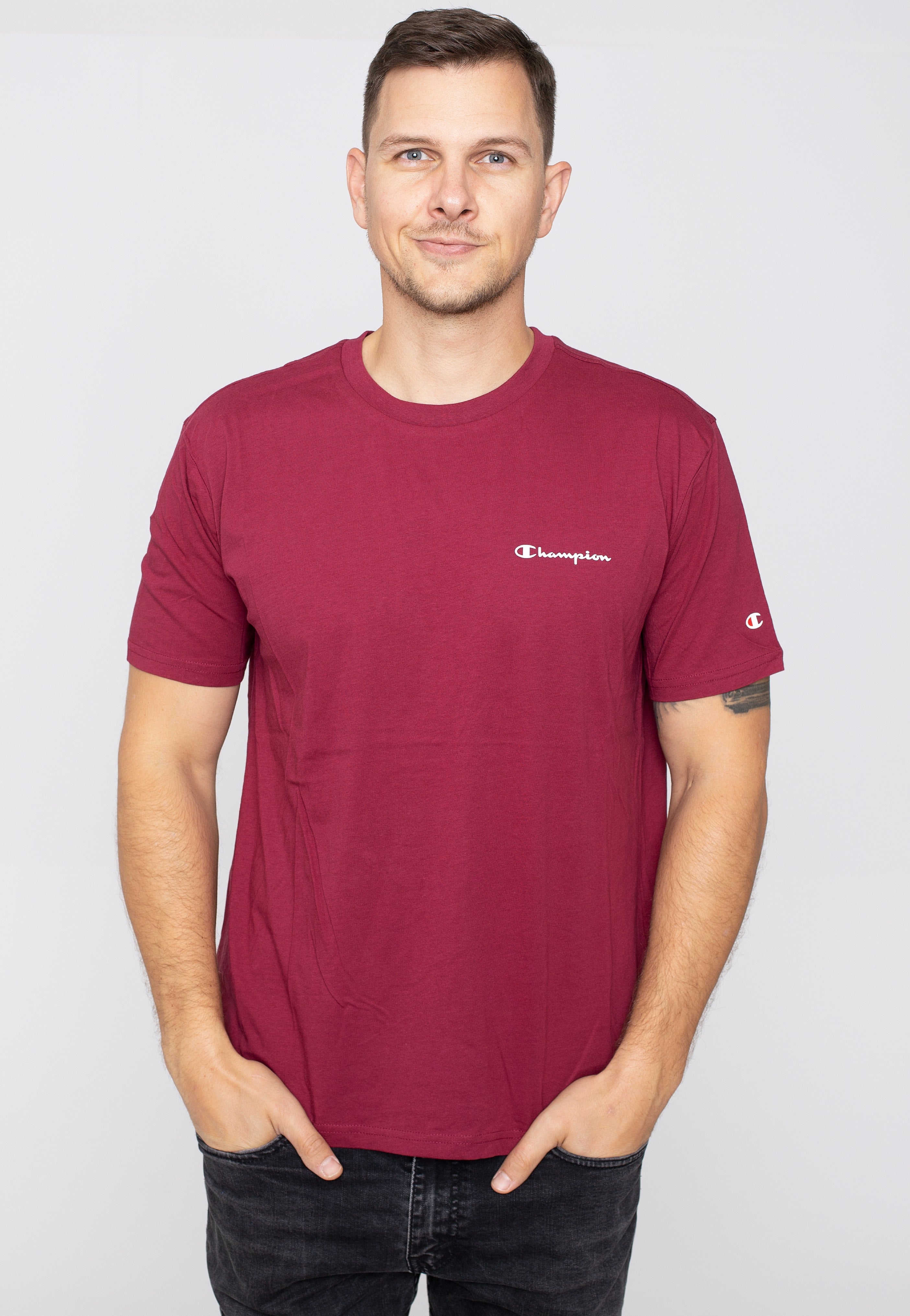 Champion - Crewneck Pocket Logo RHD - T-Shirt | Men-Image