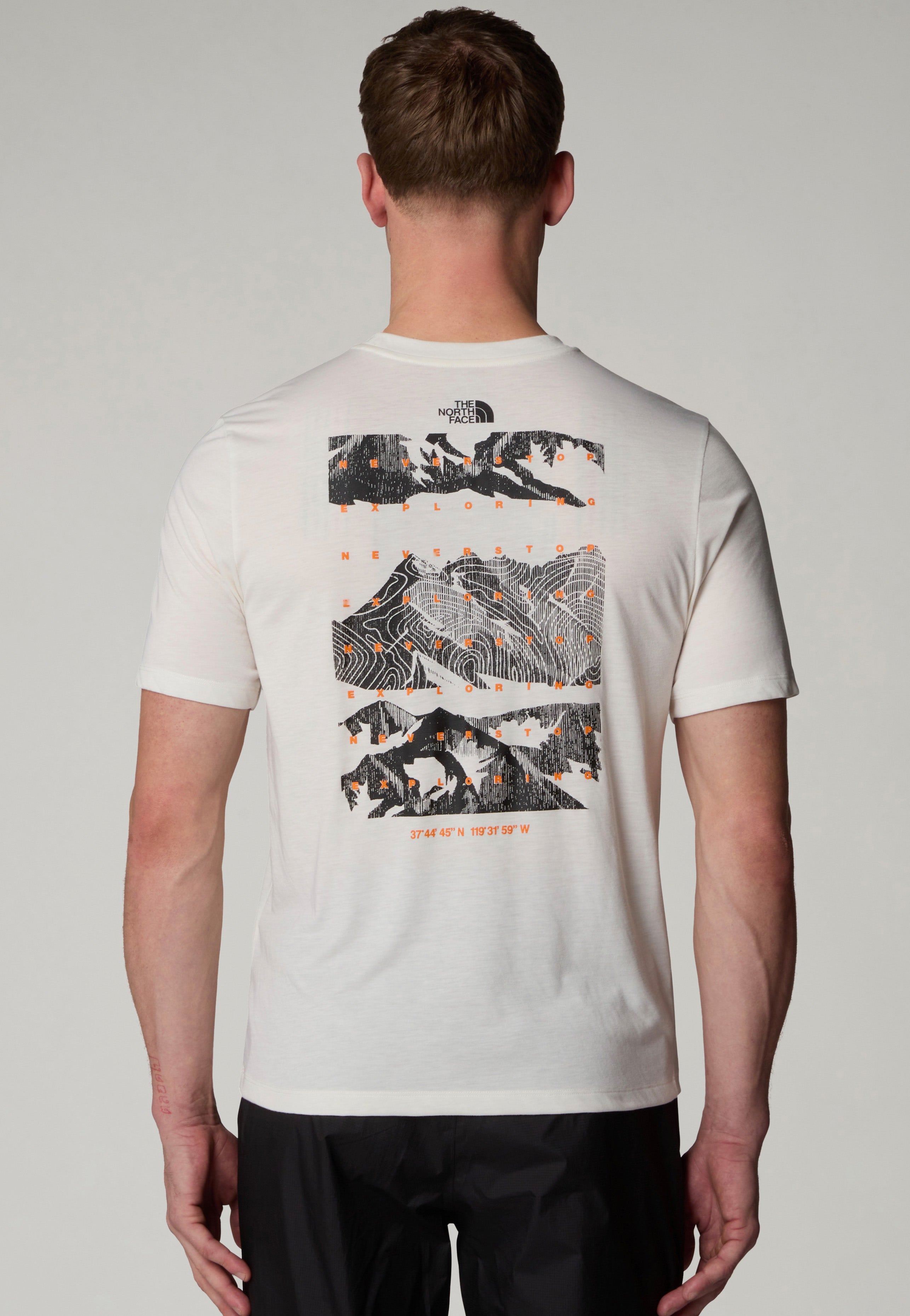 The North Face - Foundation Mountains Faces White Dune - T-Shirt | Men-Image