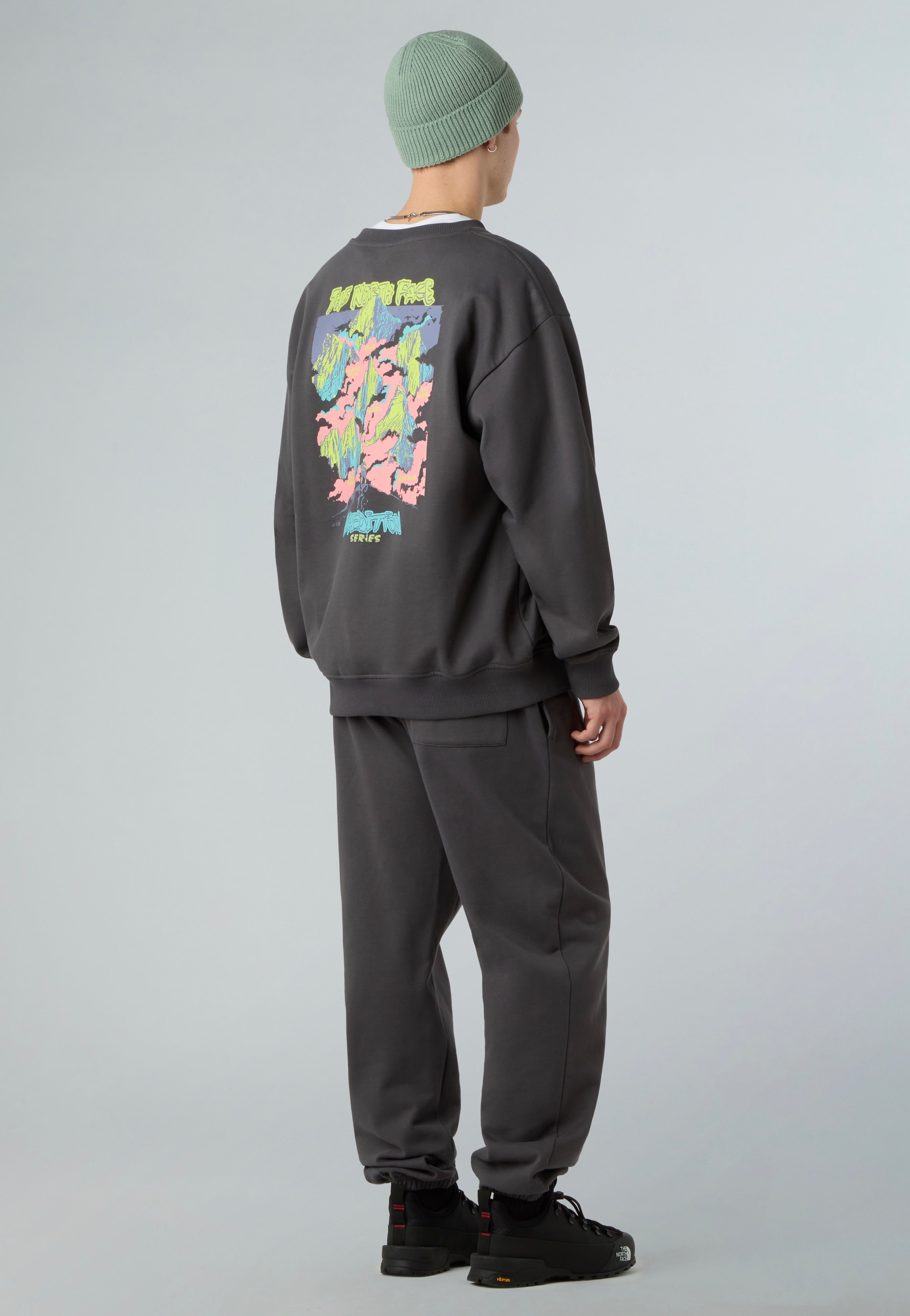 The North Face - Expedition Celebration Oversized Anthracite Grey - Sweater | Men-Image