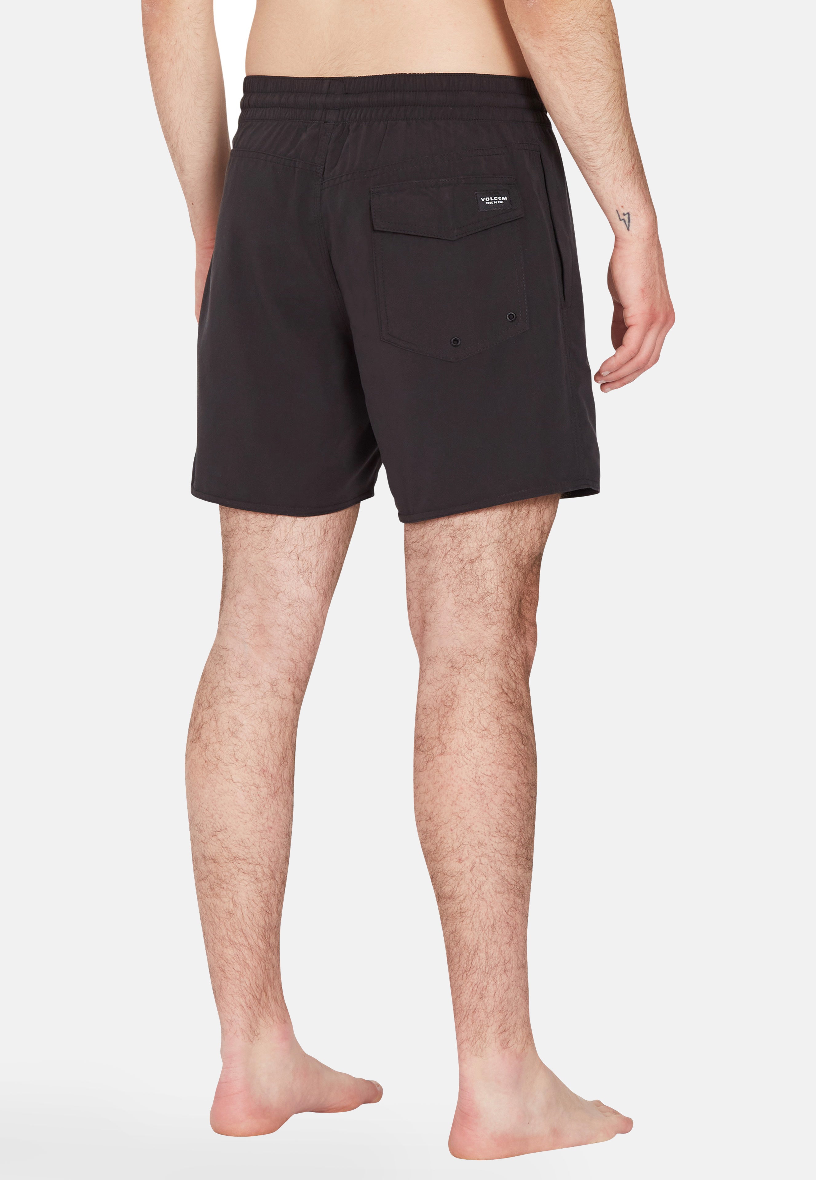 Volcom - Lido Solid Trunk 16 Black - Shorts | Men-Image