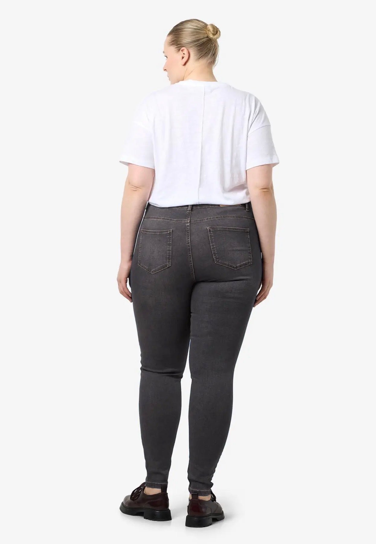 Noisy May - Callie Curve Medium Grey Denim - Jeans | Women-Image