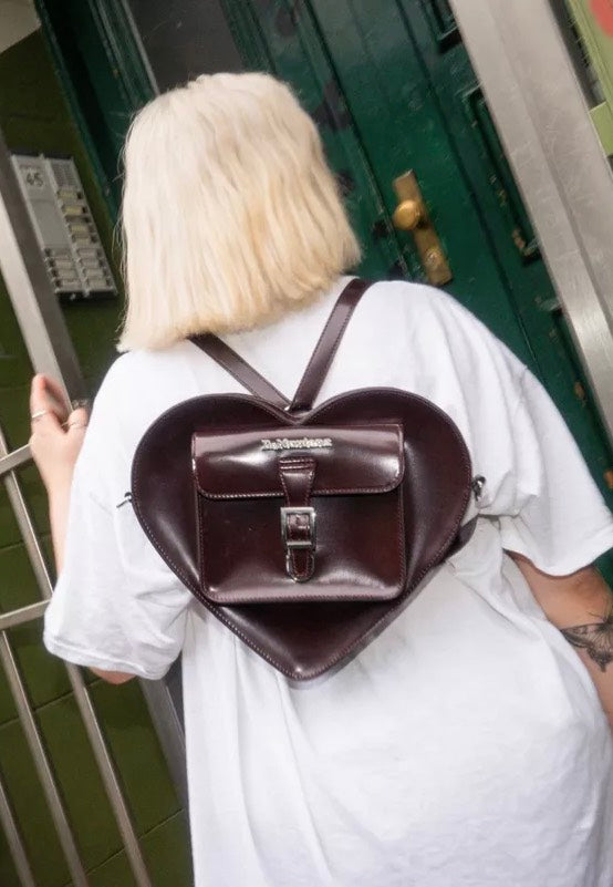 Dr. Martens - Heart Cherry Red Oxford - Bag | Neutral-Image