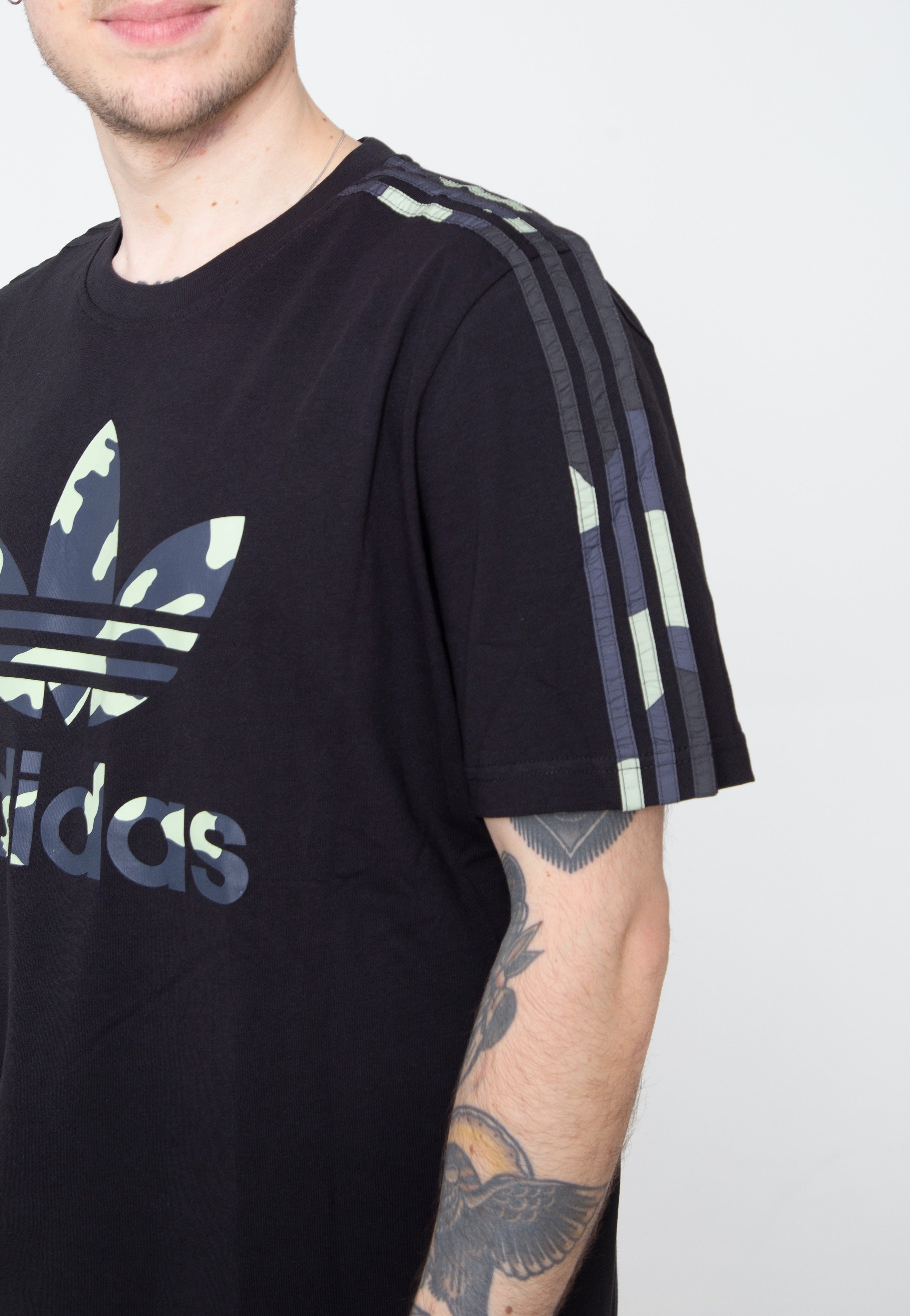 adidas t shirt camo