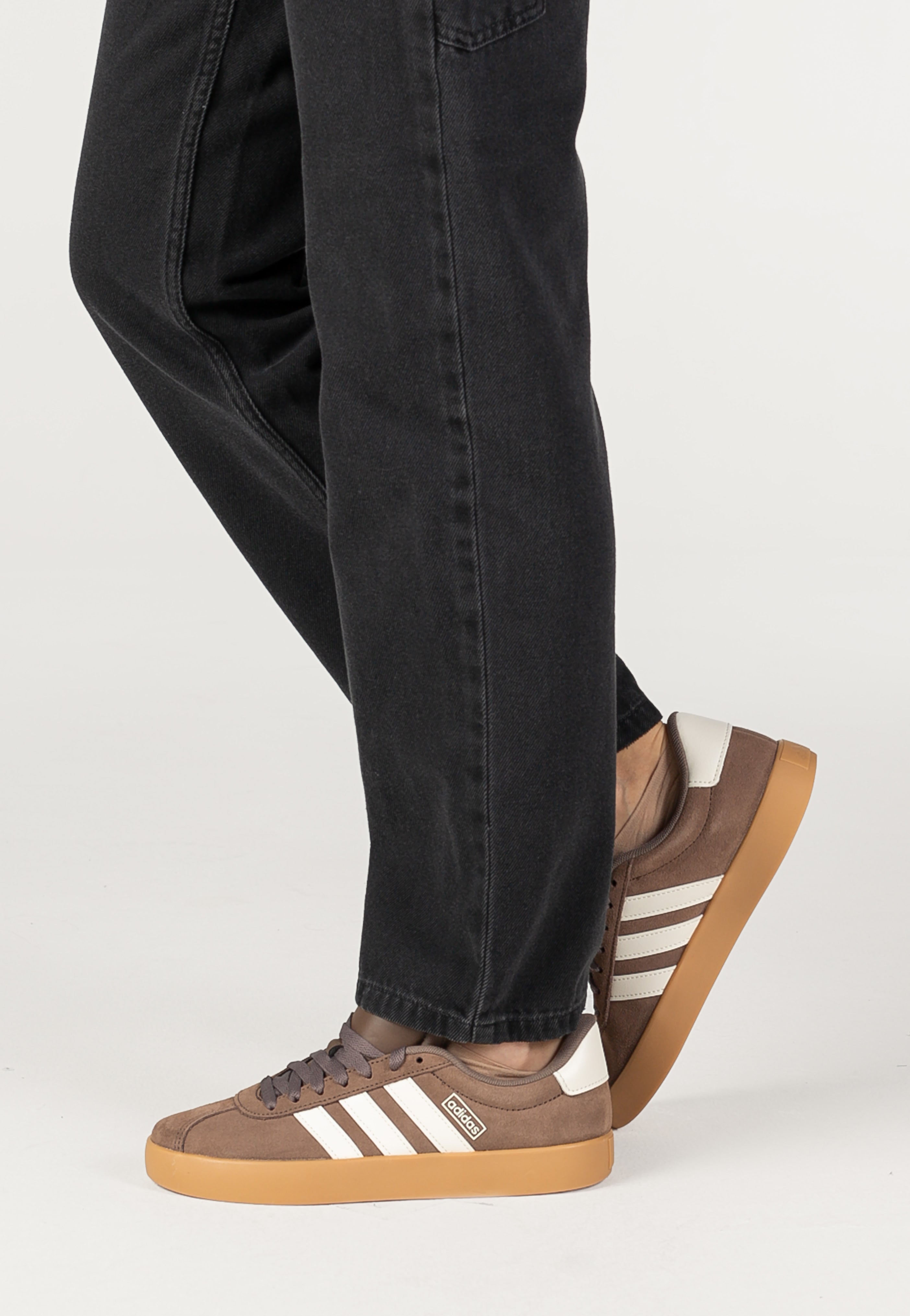 Adidas - VL Court 3.0 Earstr/Cwhite/Gum3 - Girl Shoes | Women-Image