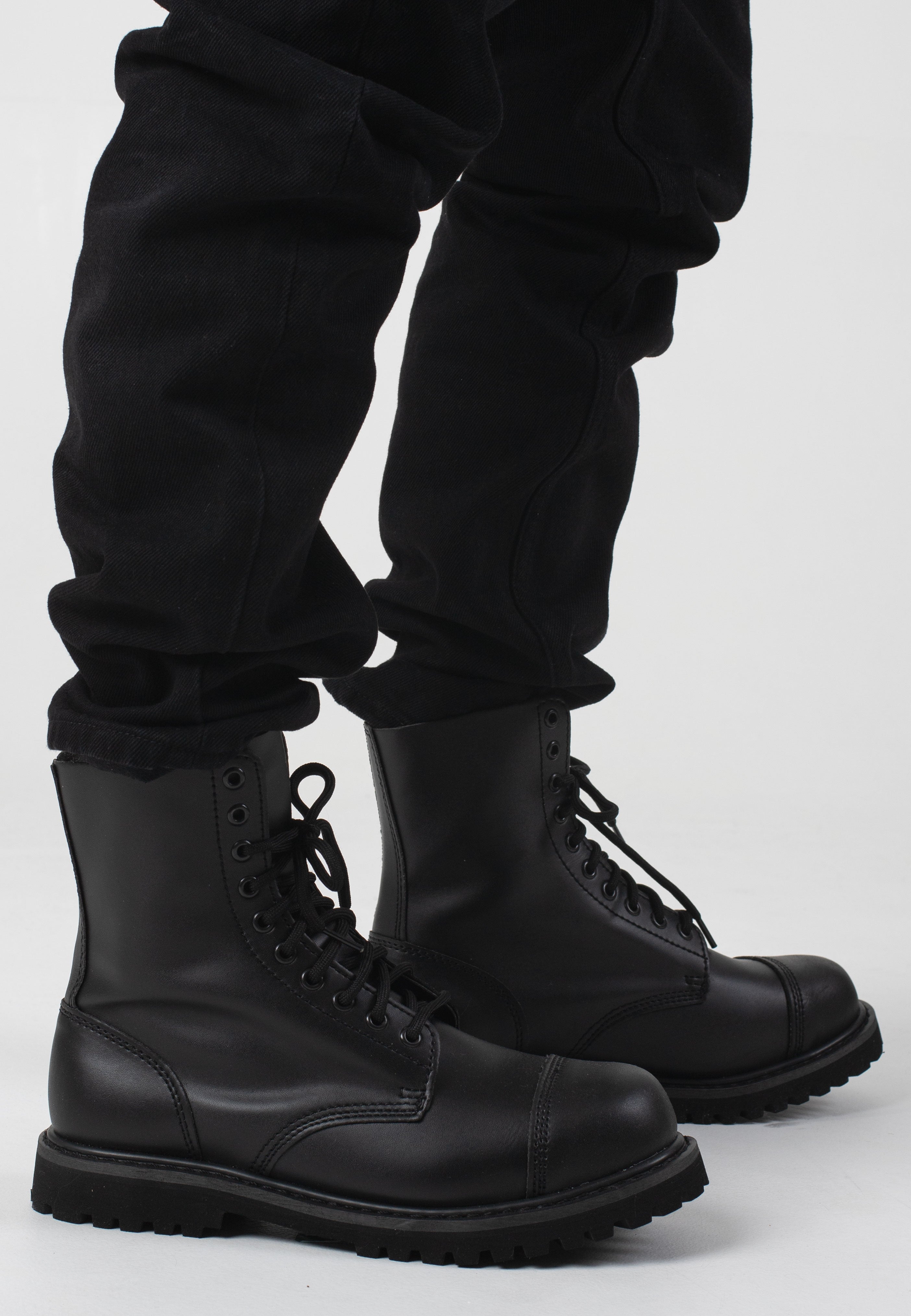 Brandit - Vegantom 10 Eyelett Black - Shoes | Neutral-Image