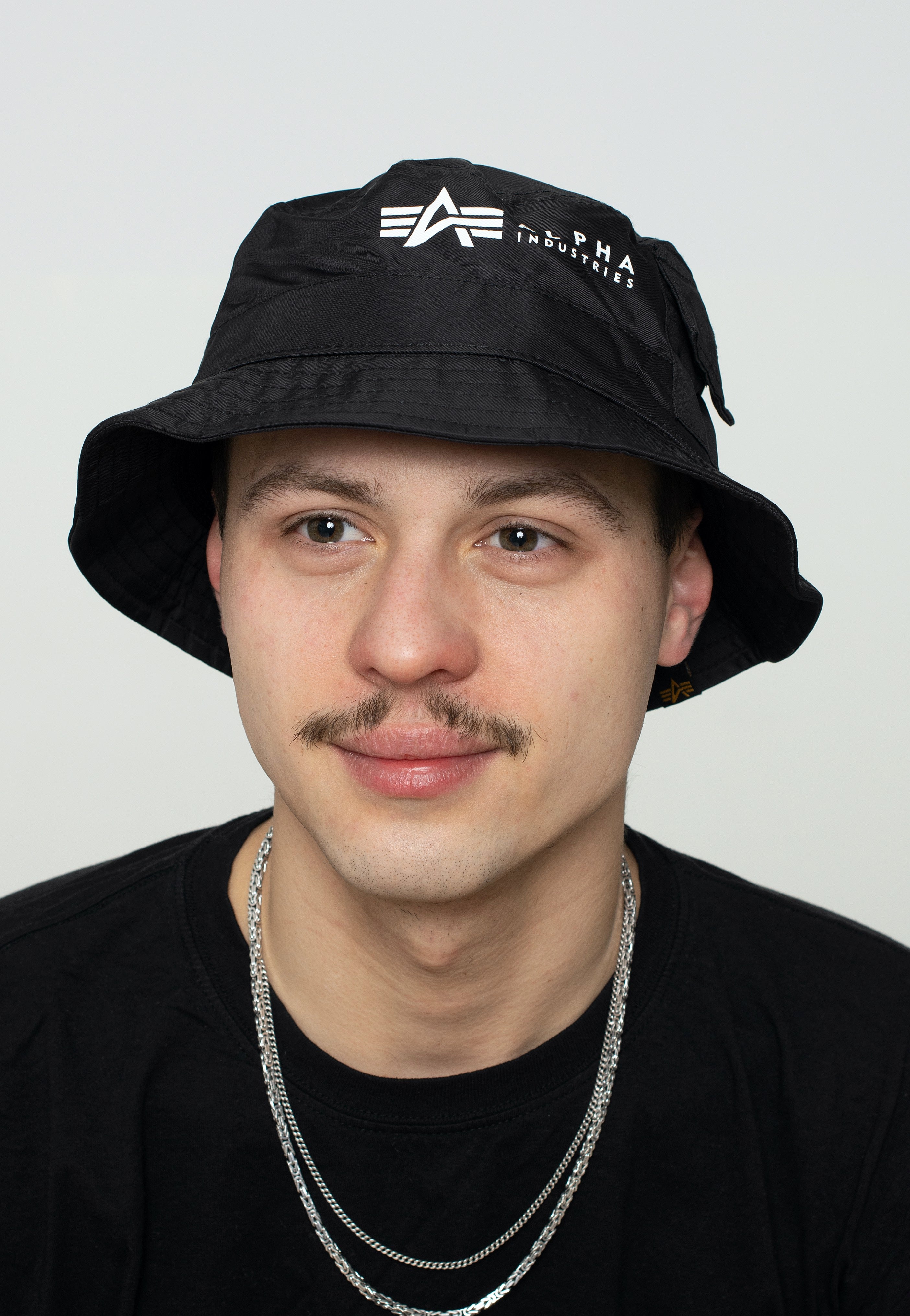 Alpha Industries - Utility Bucket Black - Hat | Neutral-Image