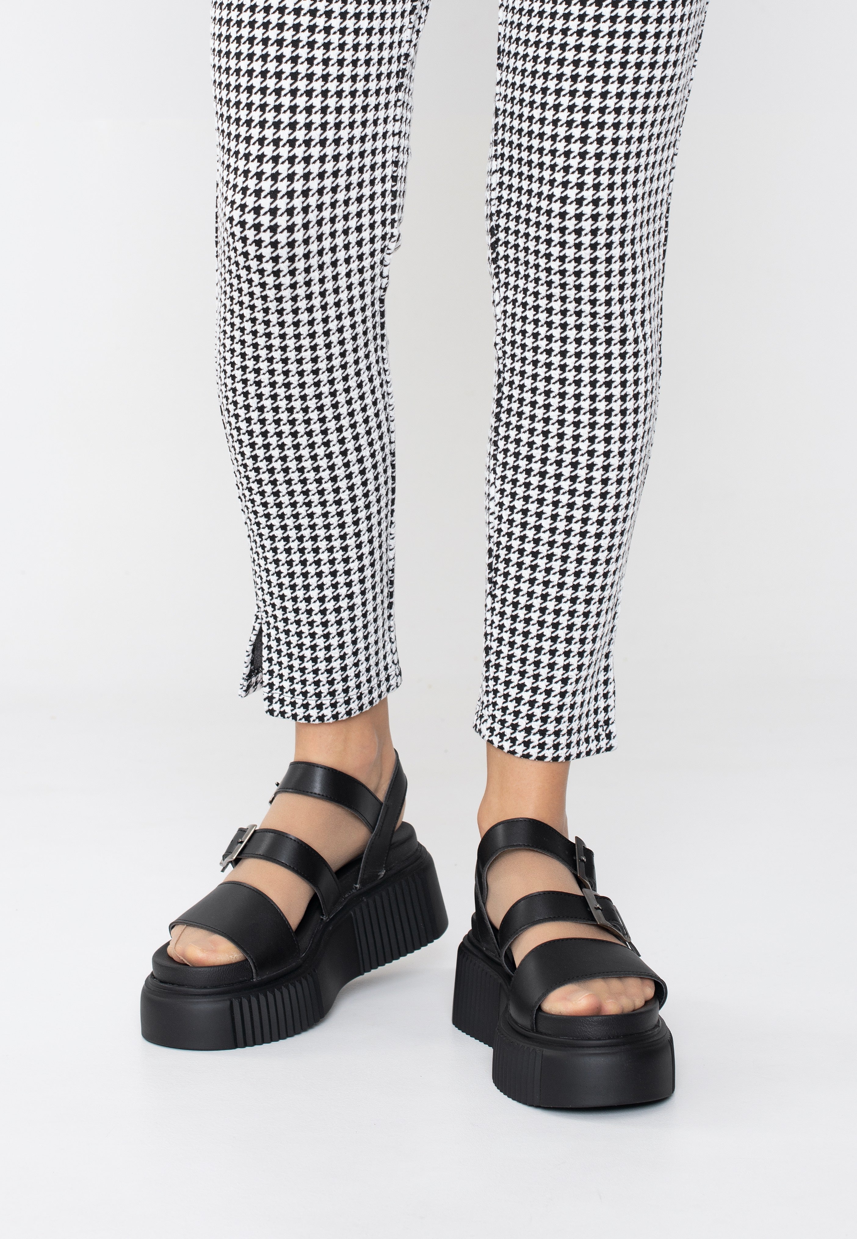 Altercore - Driada Vegan Black - Girl Sandals | Women-Image