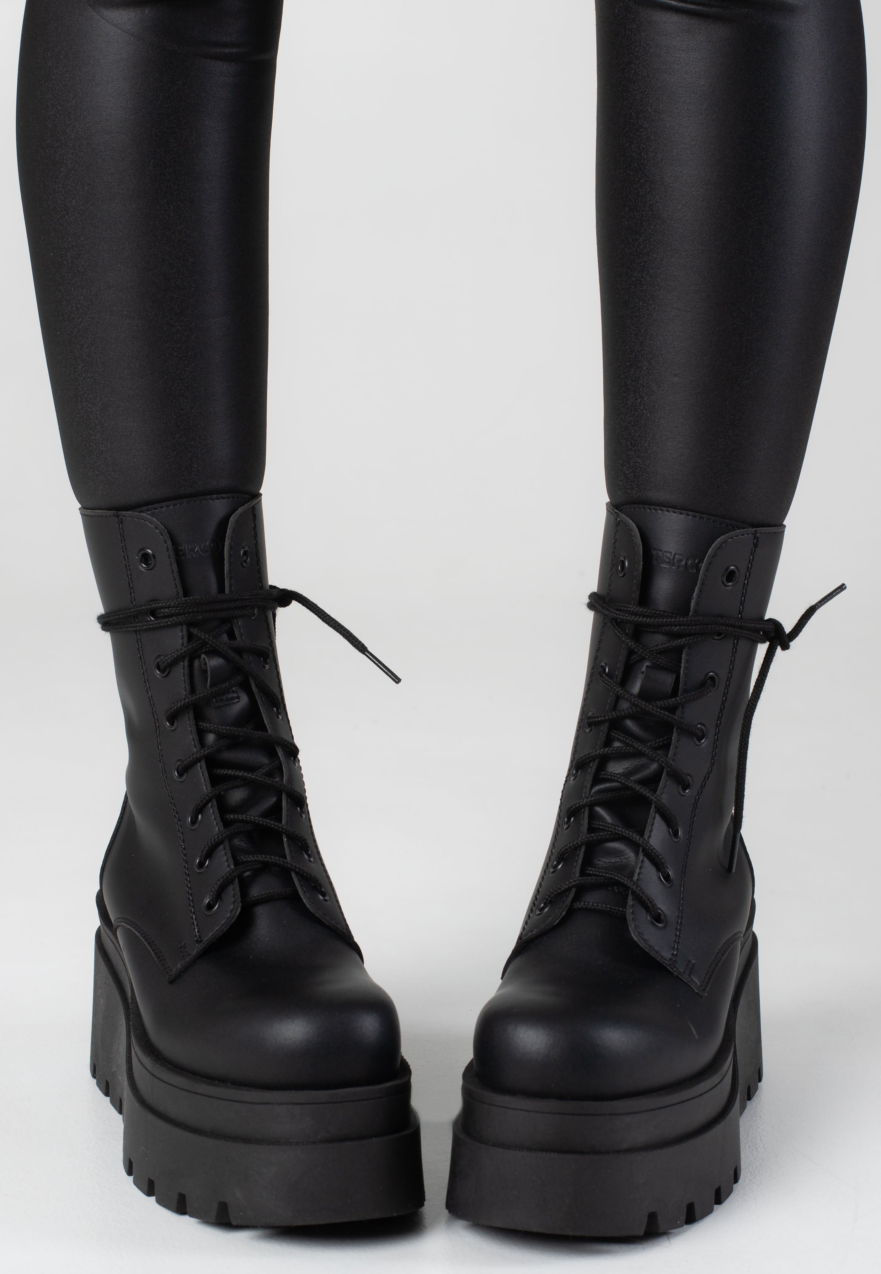 Altercore Nolan Vegan Black - Girl Shoes | Impericon