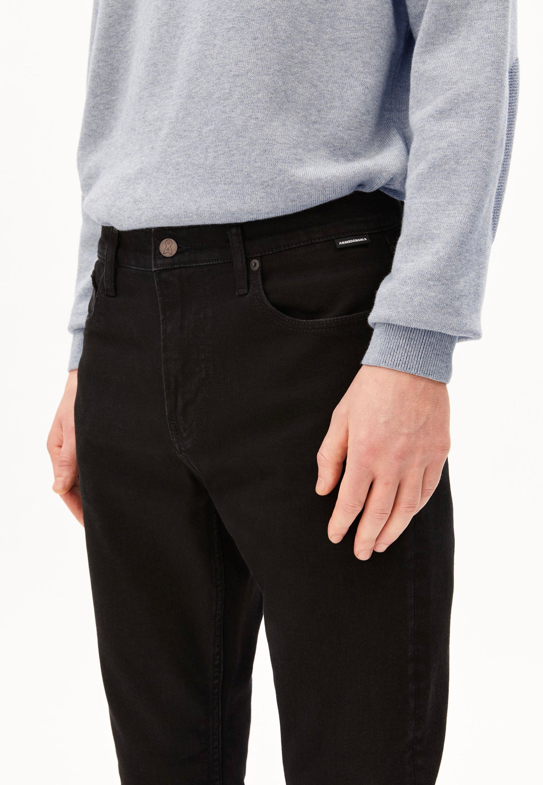 Armedangels - Aarjo Tarpa Tapered Rinse Black - Jeans | Men-Image