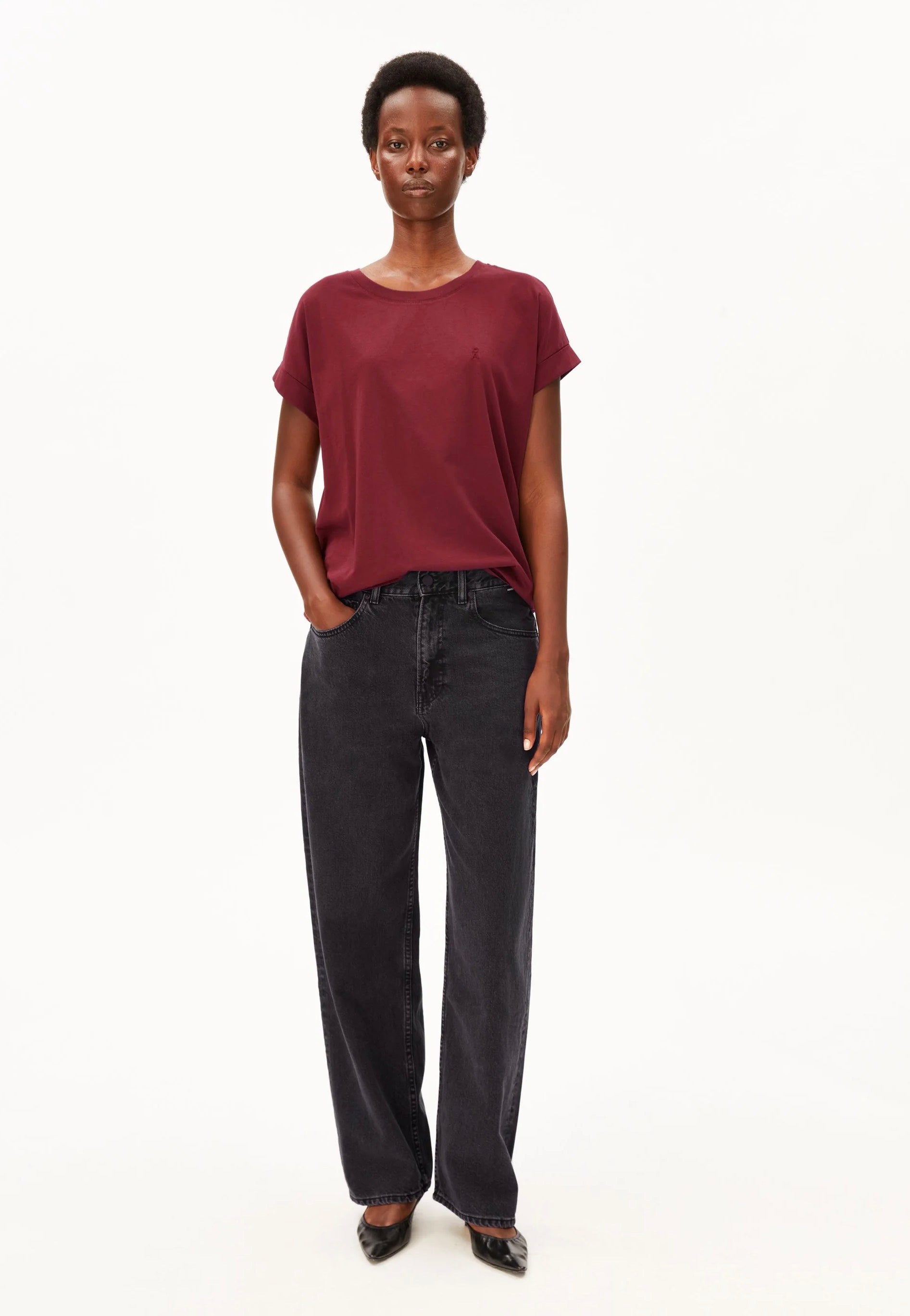 Armedangels - Idaara Velvet Red - T-Shirt | Women-Image