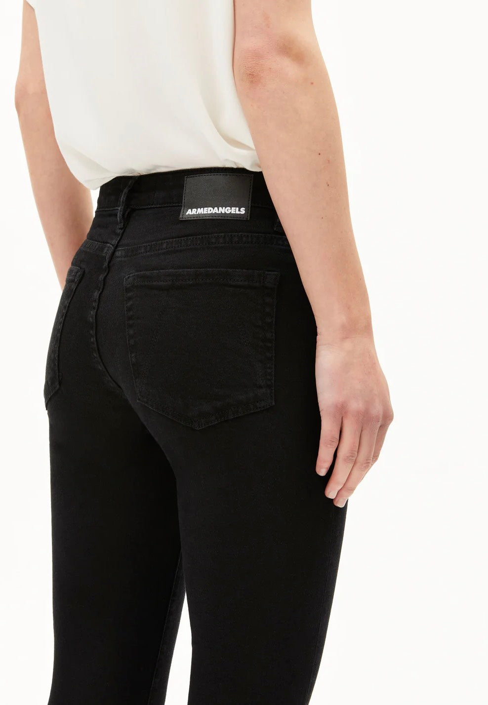 Armedangels - Tillaa Mid Waist Rinse Black - Jeans | Women-Image