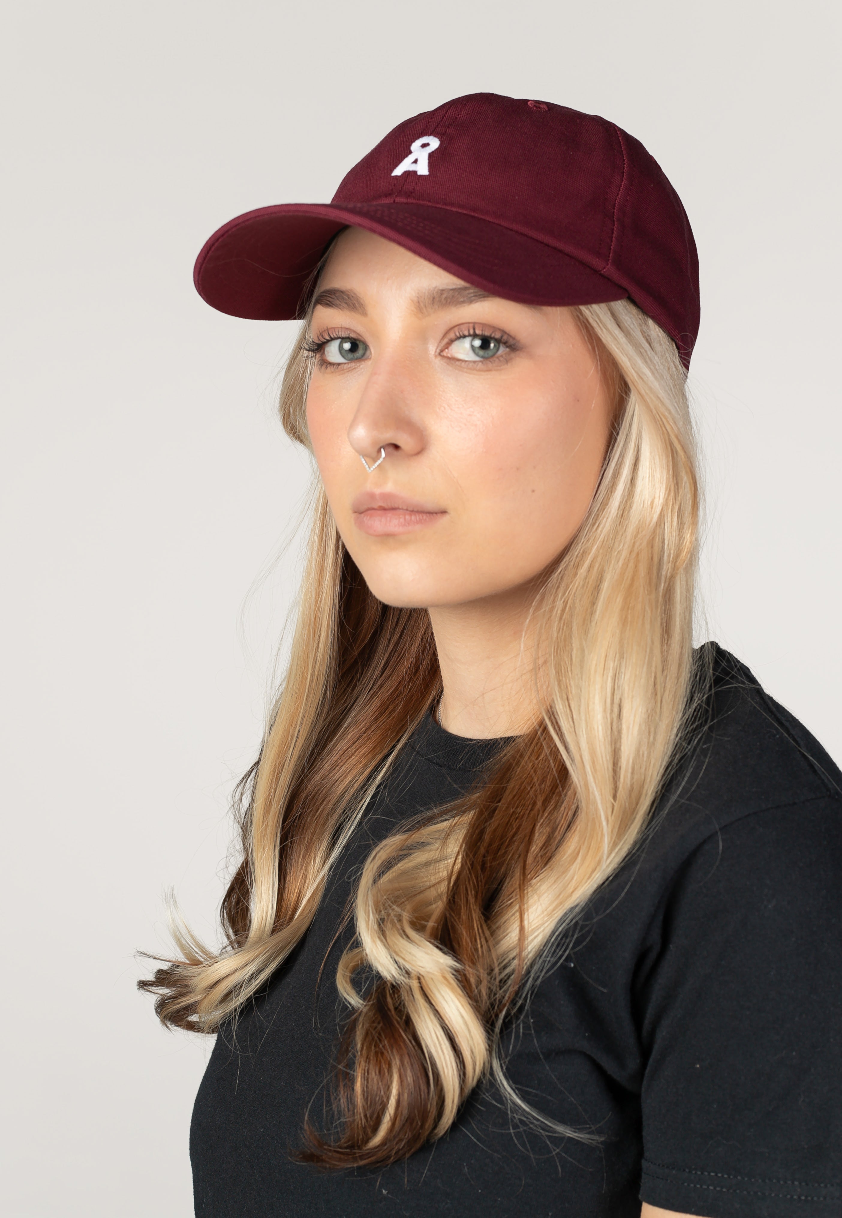 Armedangels - Yenaas Bold W Velvet Red - Cap | Women-Image
