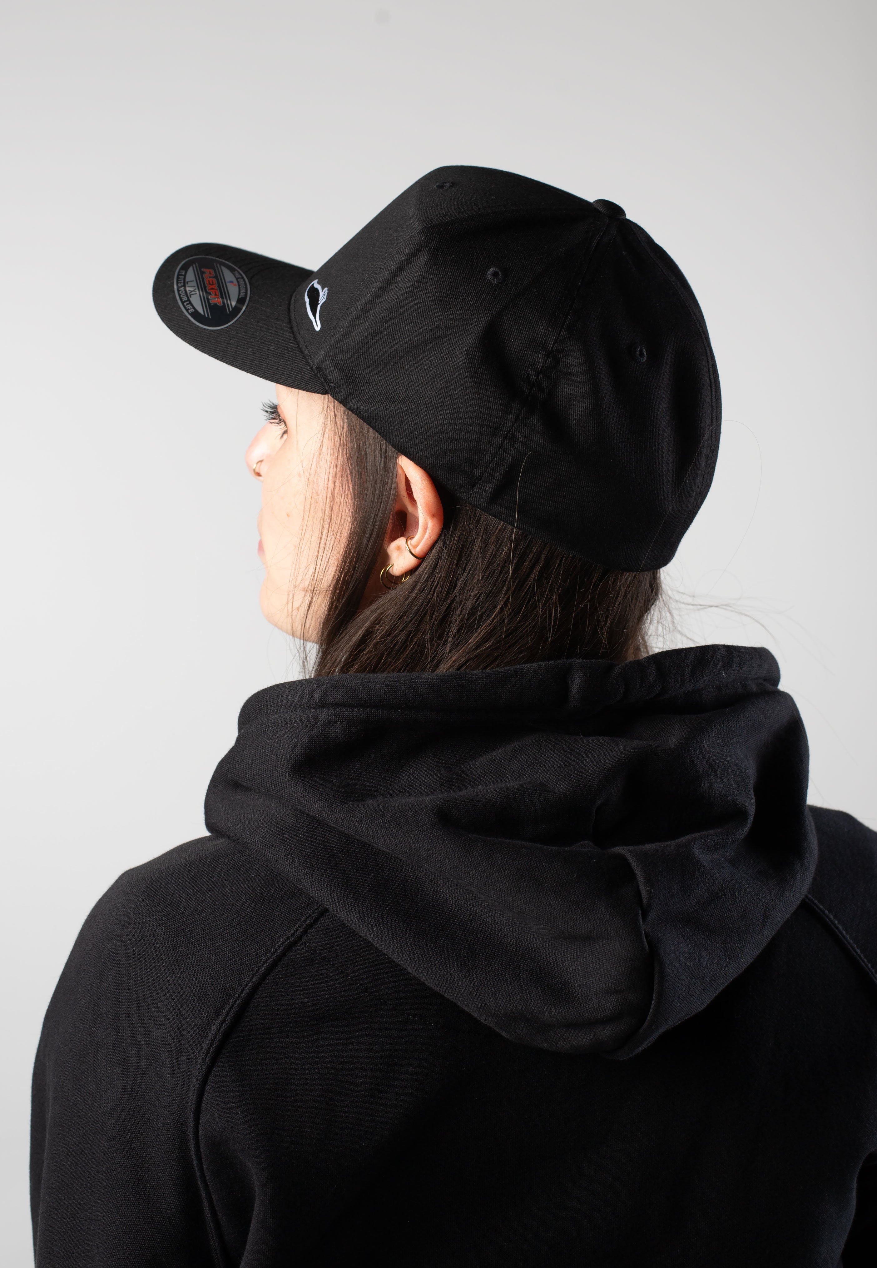 Atticus - Elmar Flexfit Black - Cap | Neutral-Image