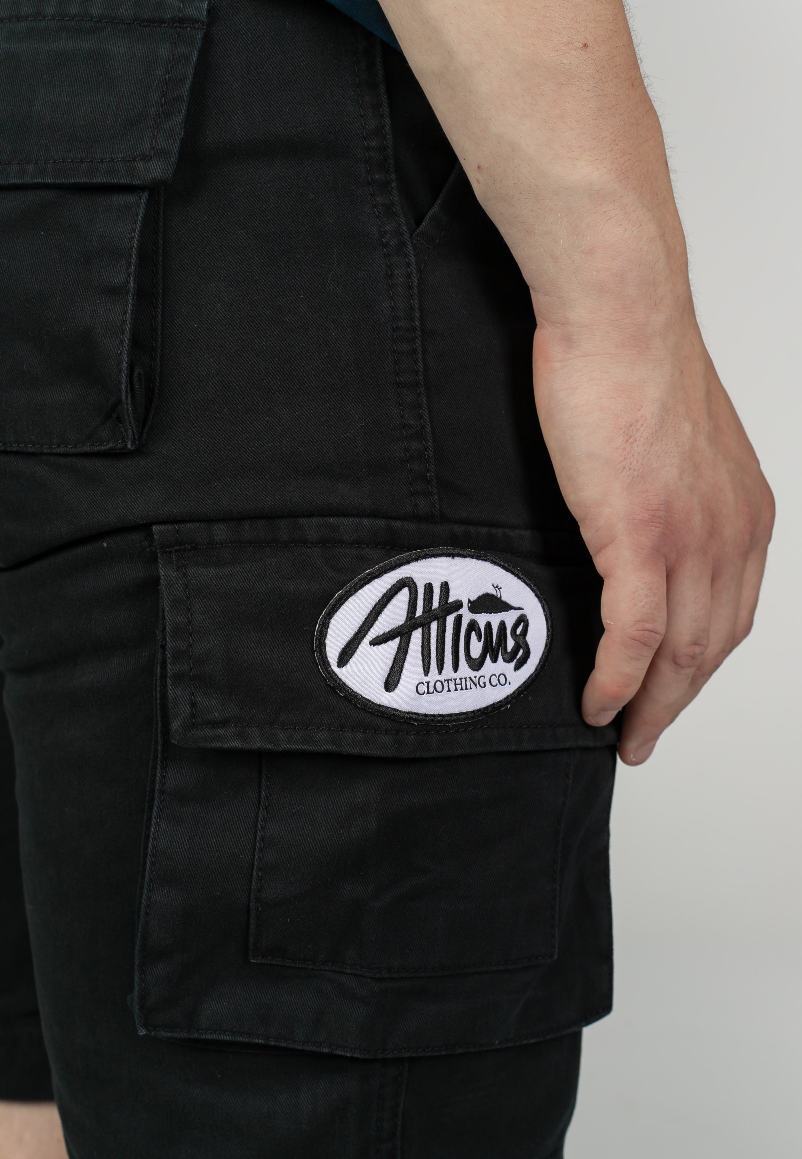 Atticus - Mission Cargo Black - Shorts | Men-Image