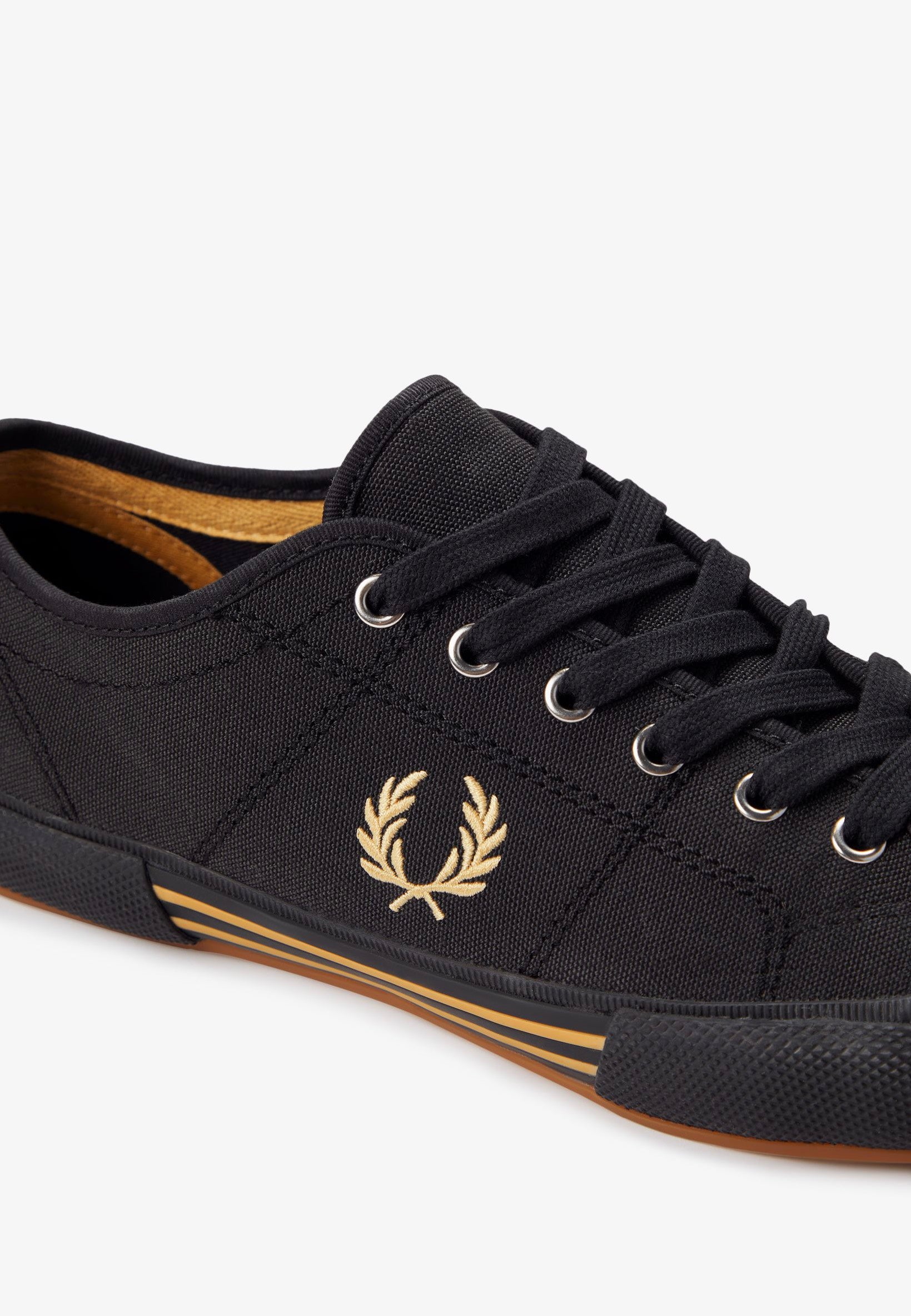 FRED PERRY スエードモカシン 黒 Fred Perry - B708 Vintage Tennis Canvas Black/Champagne - Shoes